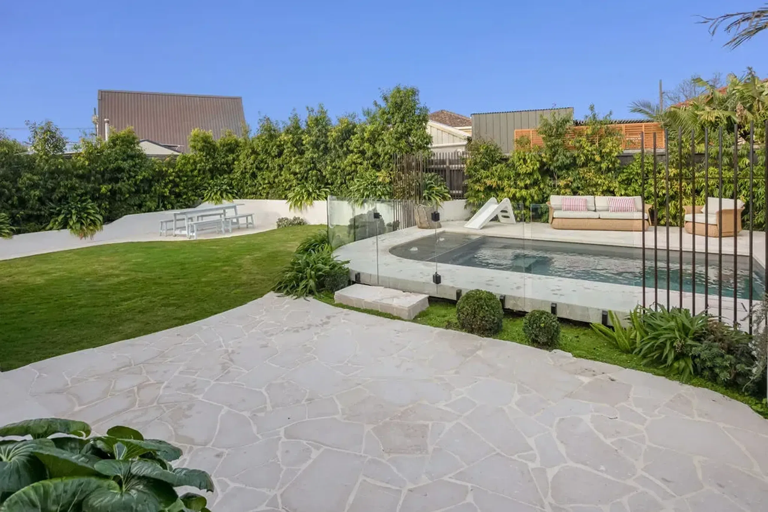 Haven Limestone Crazy Paving
