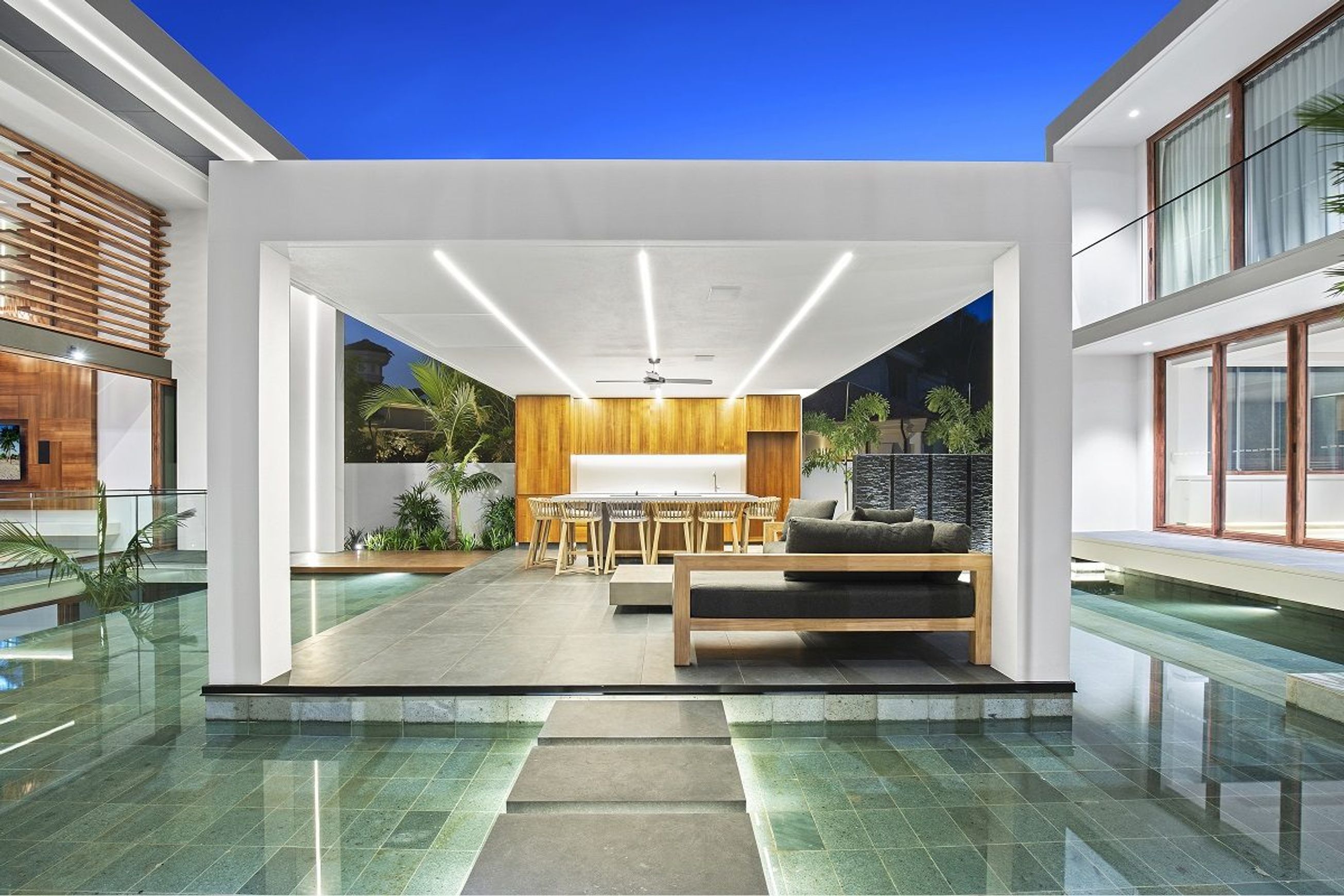 Green Sukabumi Bali Stone Pool Mosaics