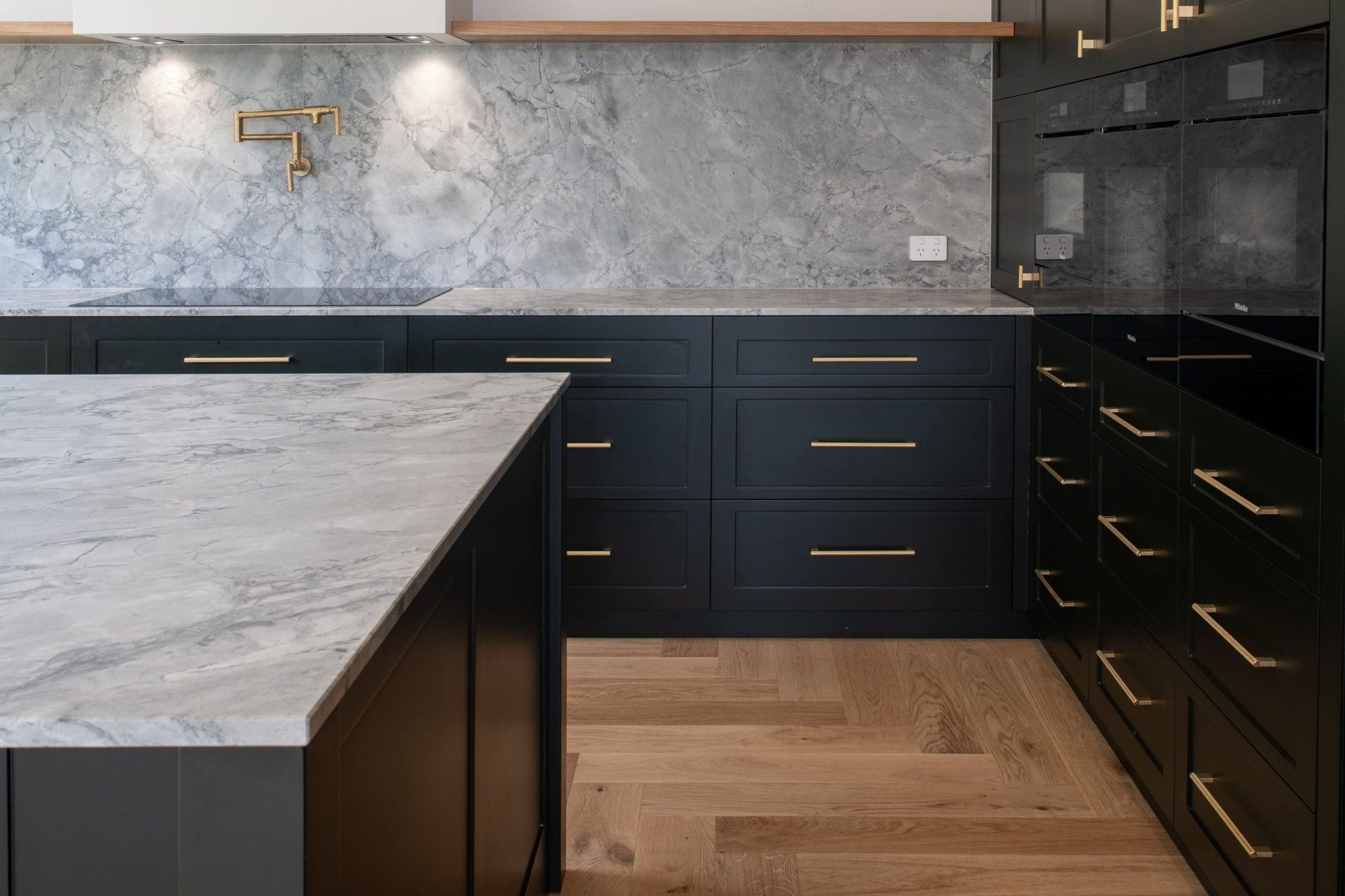 Super White Dolomite Benchtop