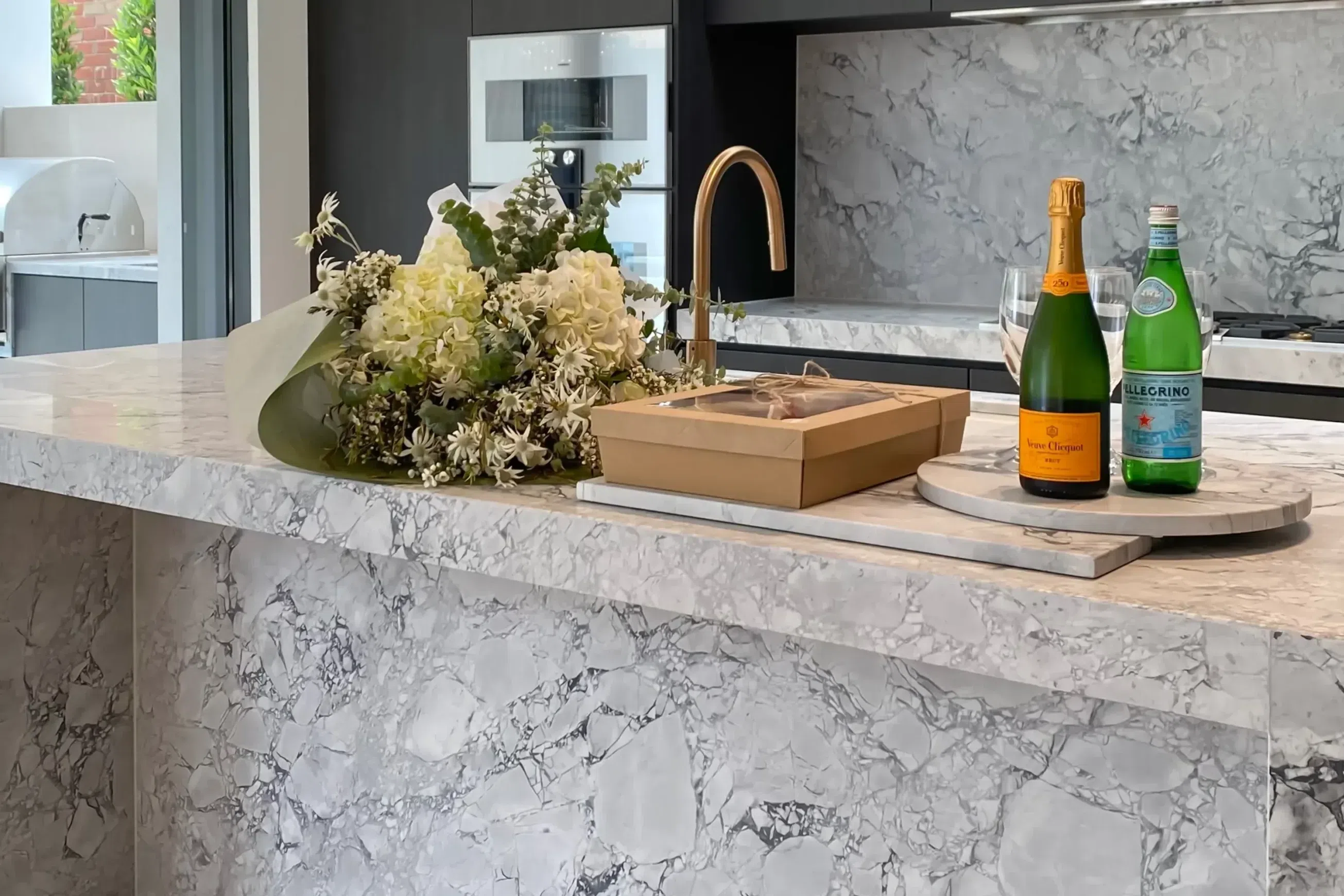 Super White Dolomite Benchtop