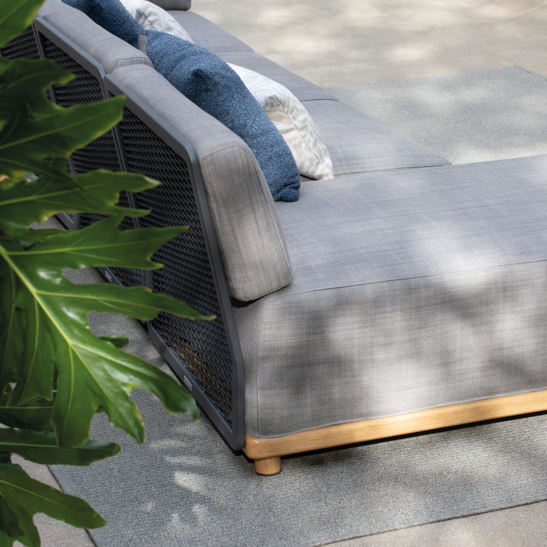 Switch Outdoor Sofa Set by Atmosphera