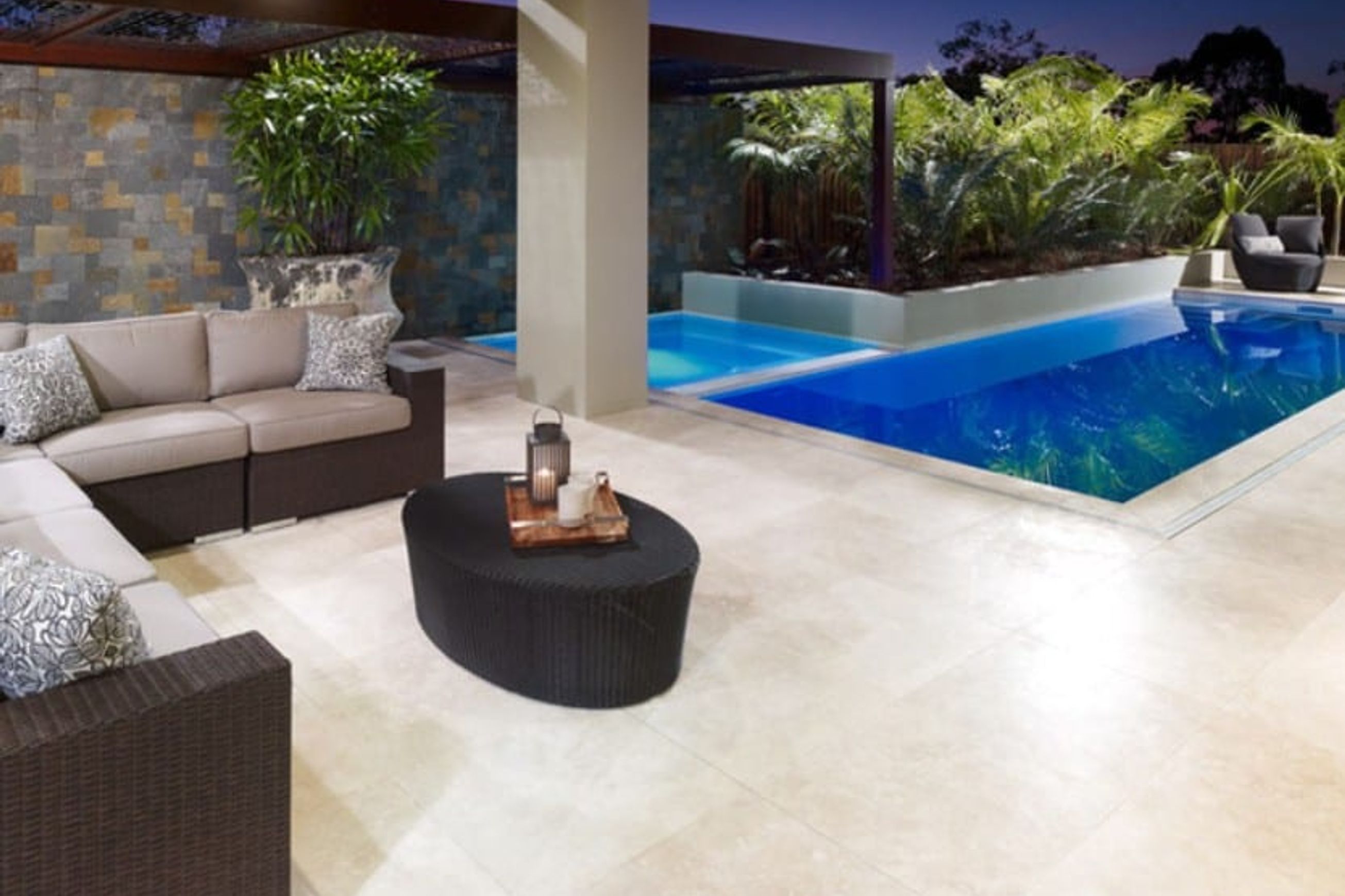 Tuscan Cross Cut Filled & Honed Travertine Tiles
