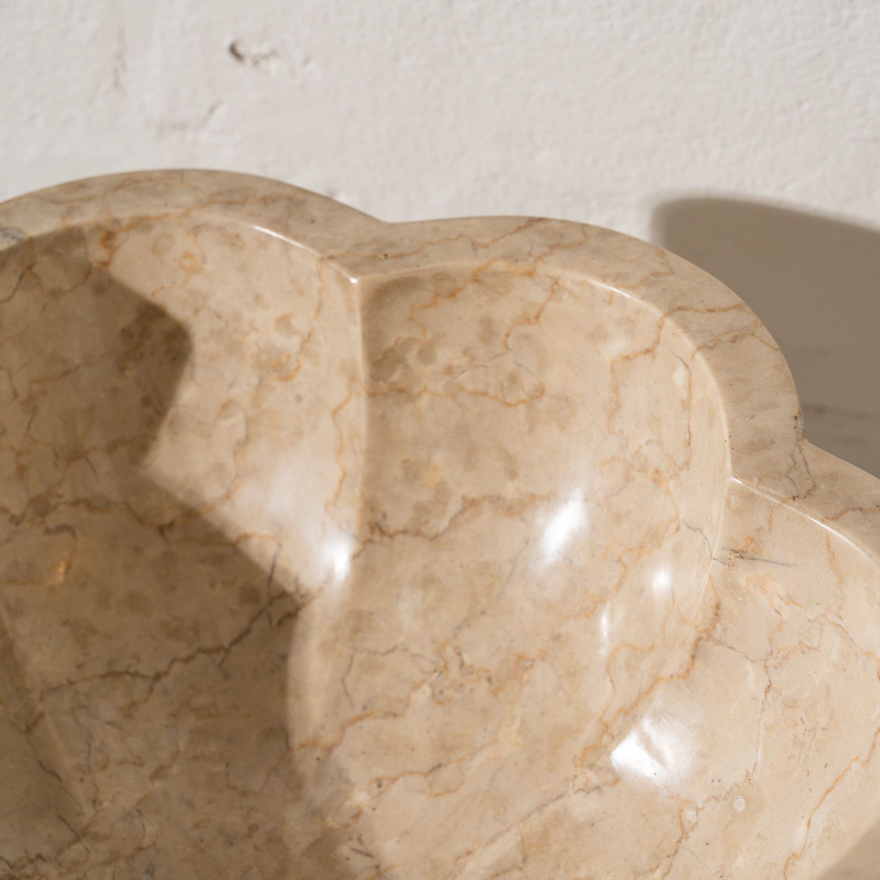 Seren Travertine Petal Basin