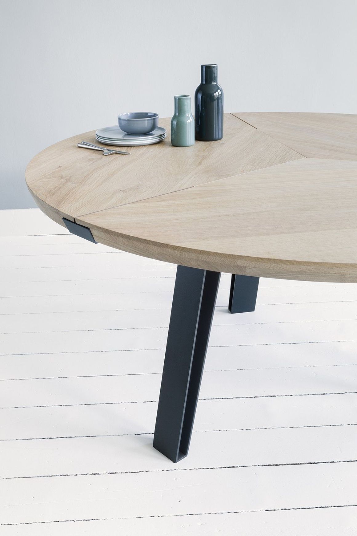 Side to Side Table Round