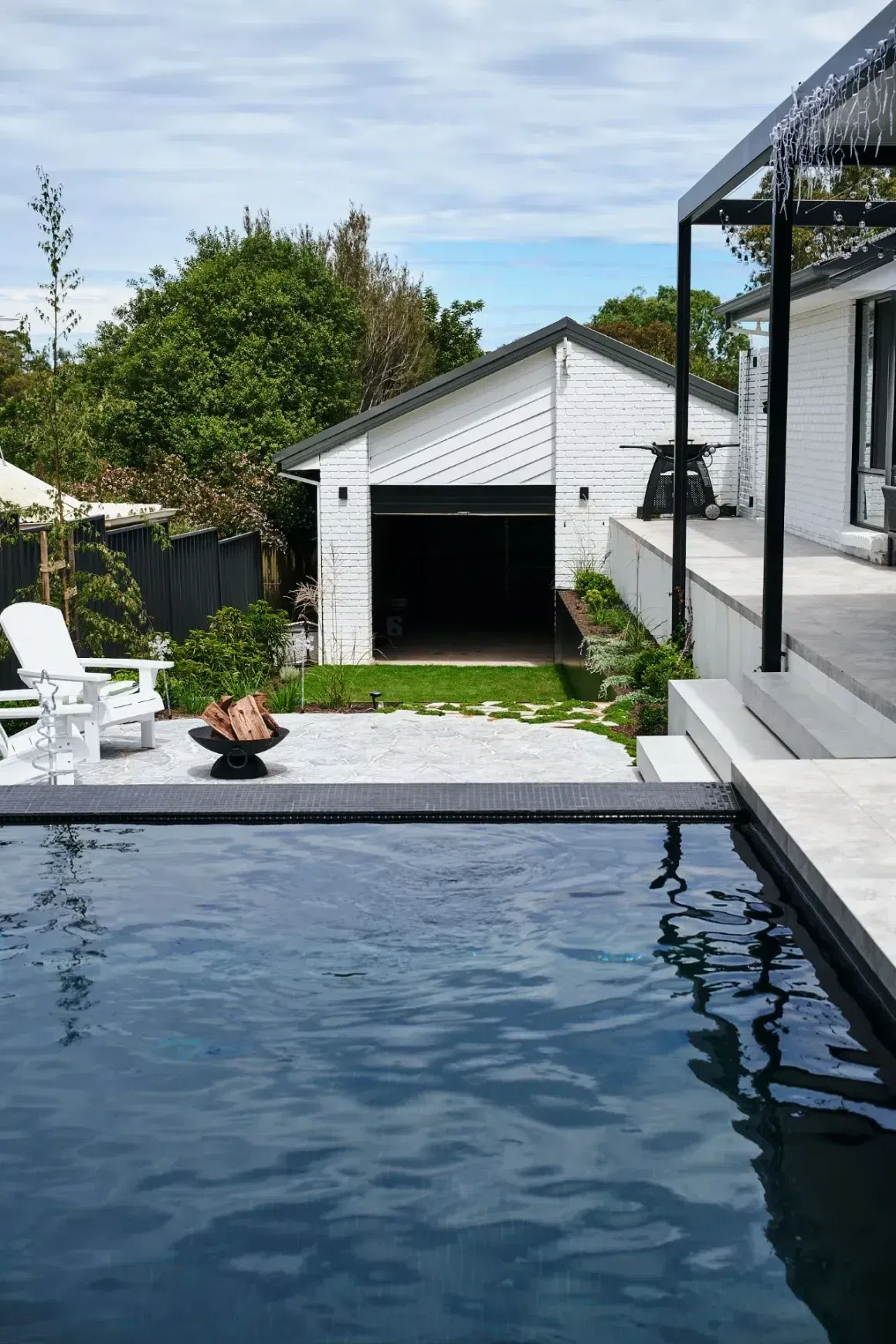 Tundra Grey Limestone Crazy Paving