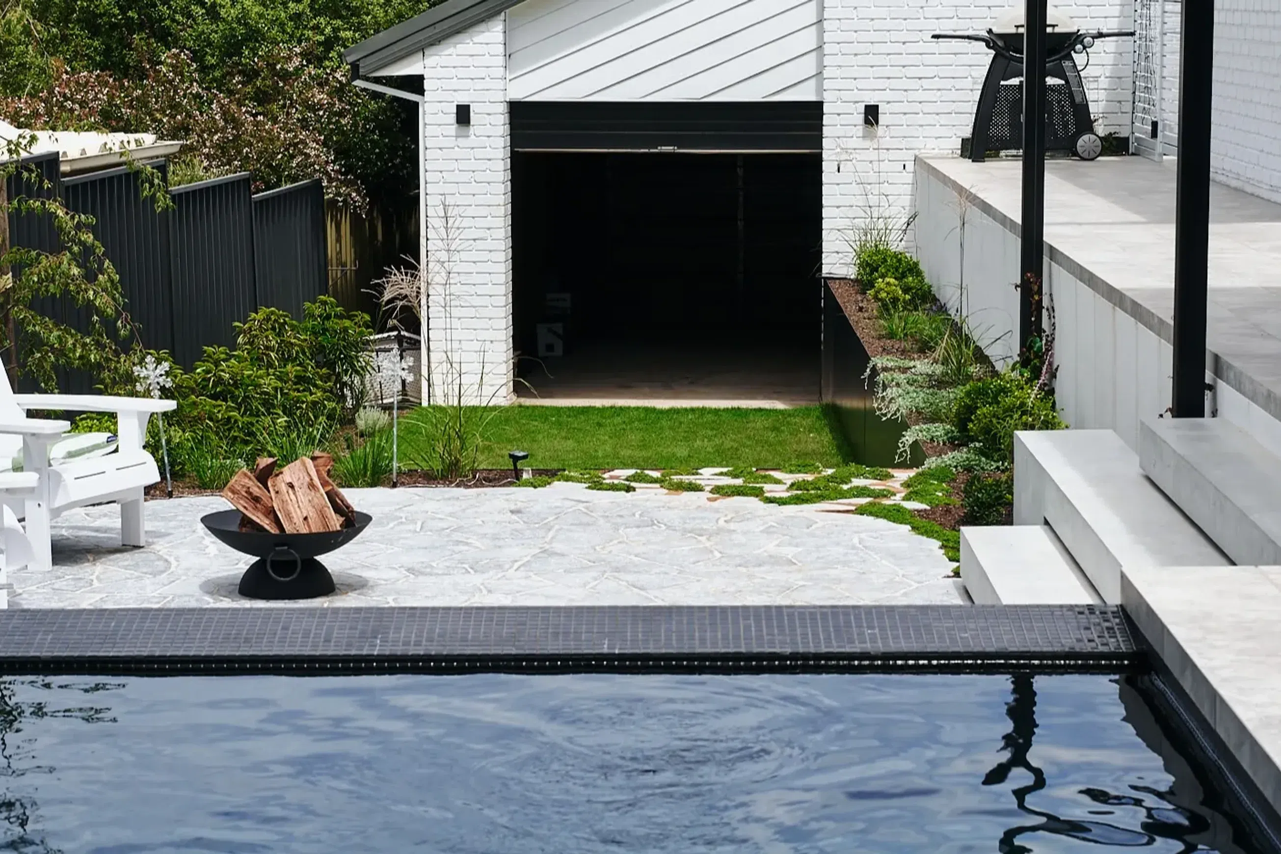 Tundra Grey Limestone Crazy Paving