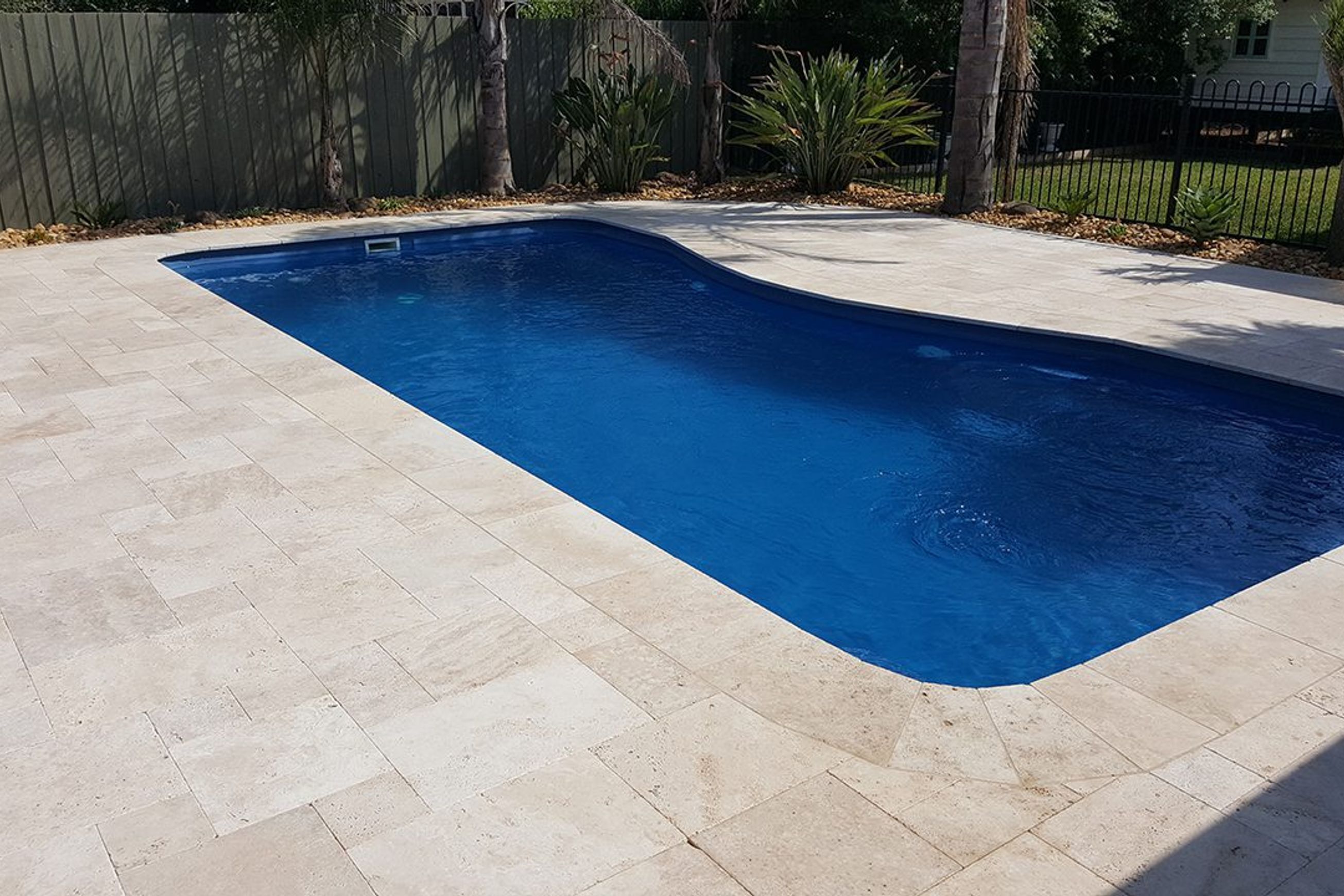 Tuscan Travertine Pool Coping