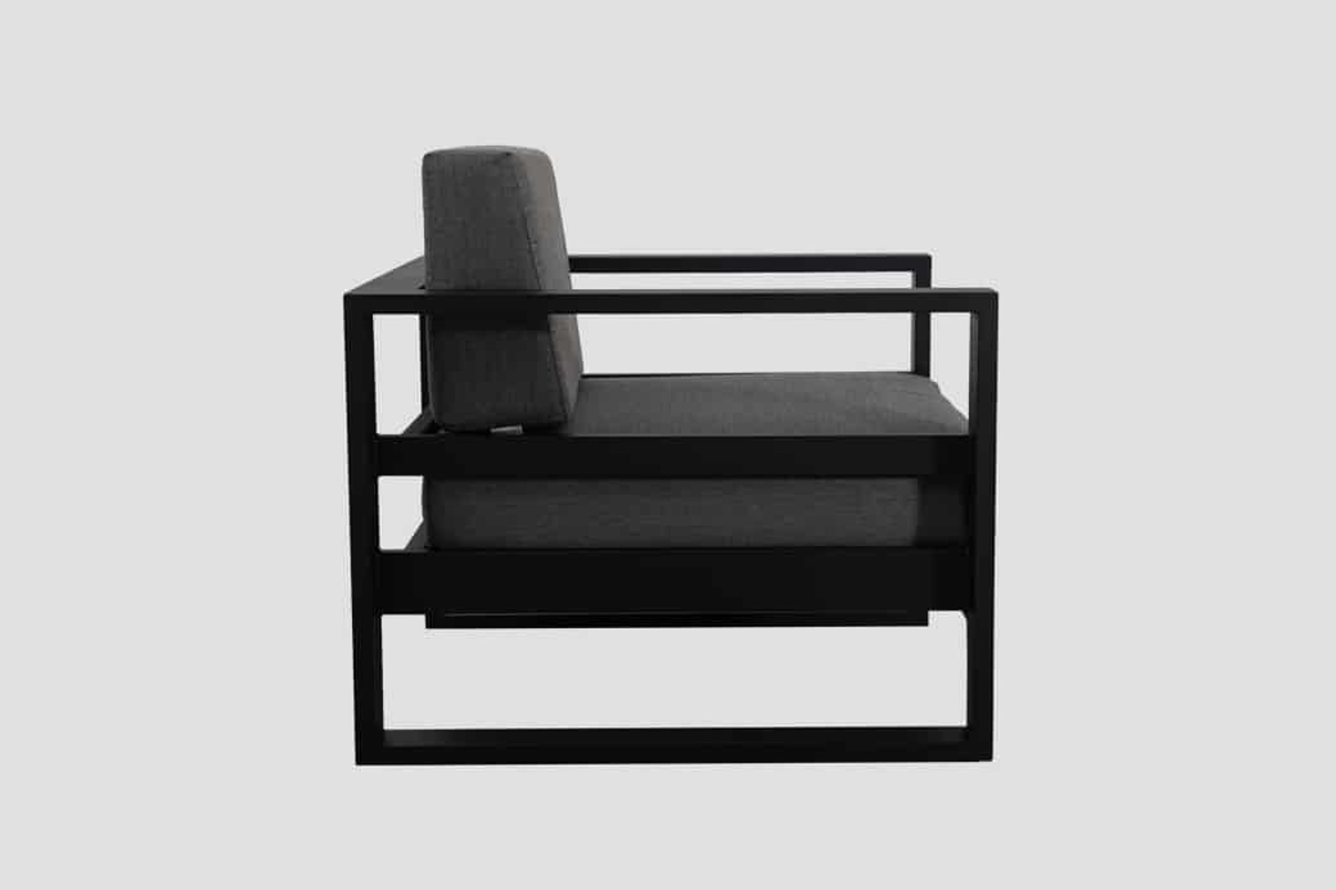 Tasman Alu Single Sofa