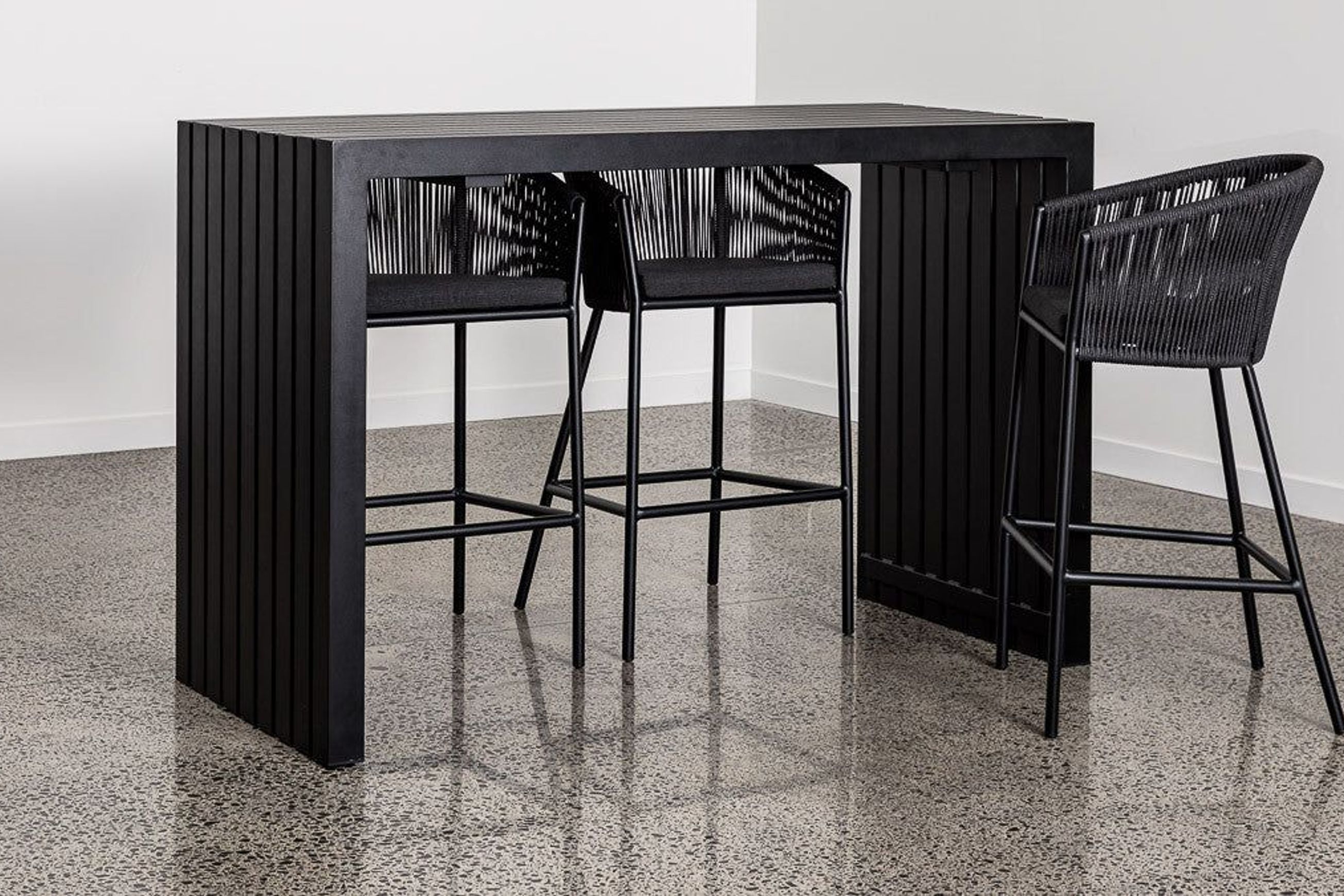 Omaha Rope Bar Stool
