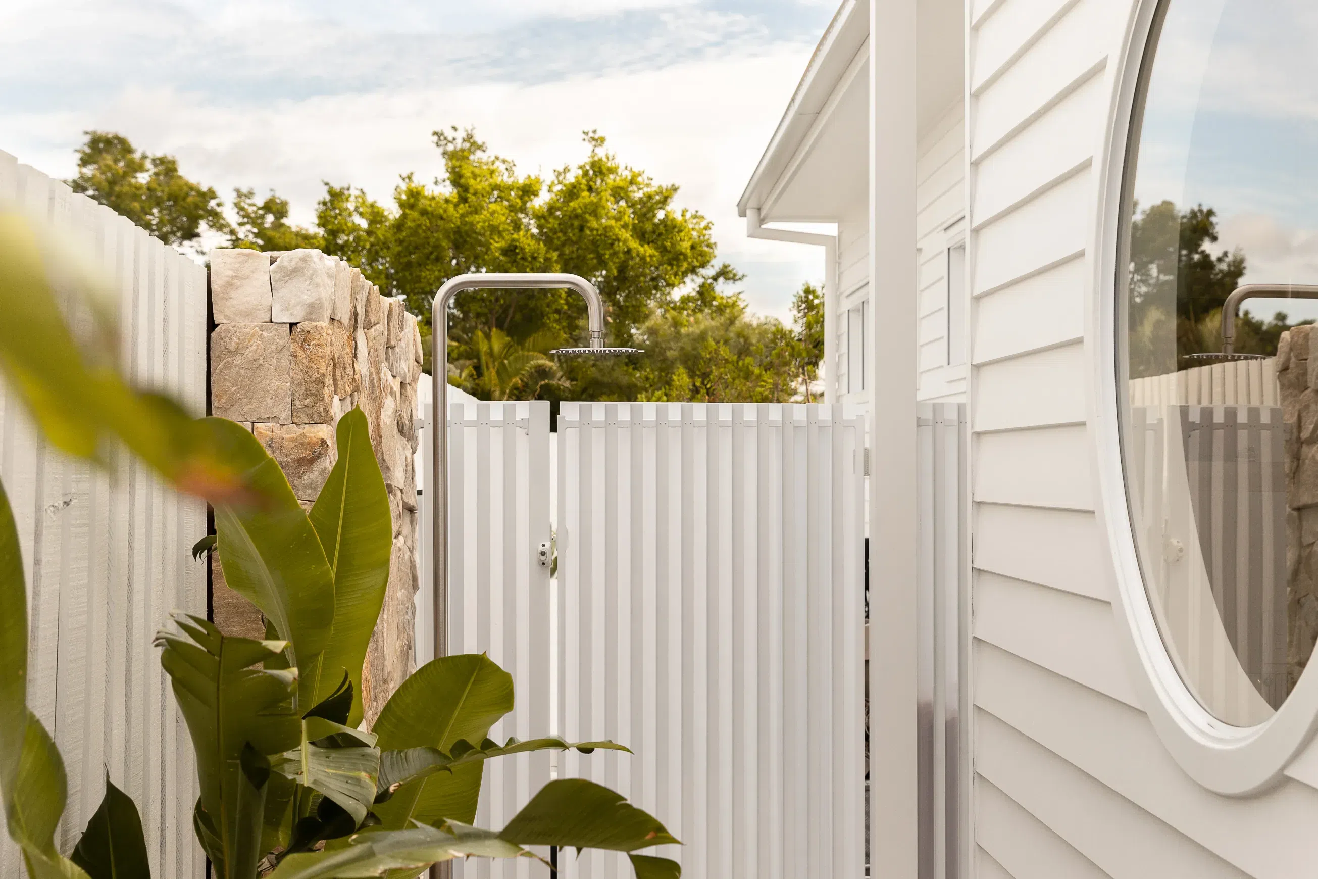 Sola Freestanding Outdoor Shower Set