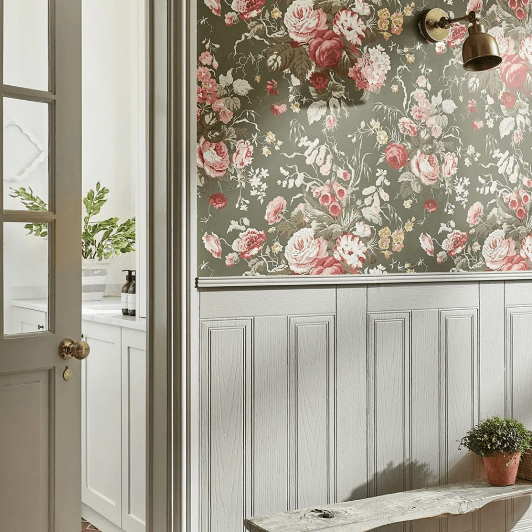 Sanderson Wallpaper by Lahood