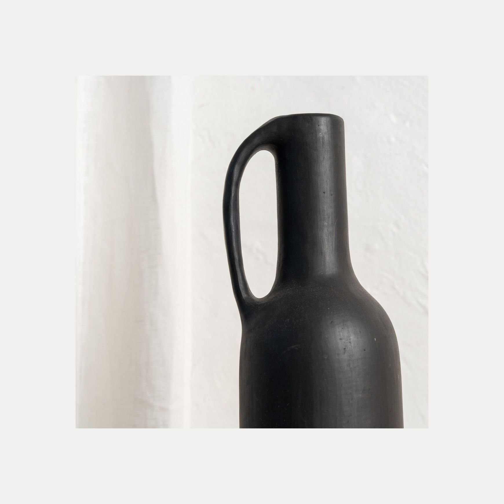 Advik Bottle Vase with Handle