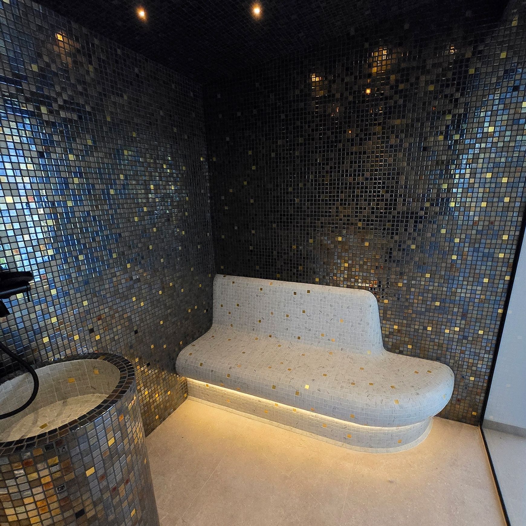 Alexander | Gold Mosaics Collection by Ezarri