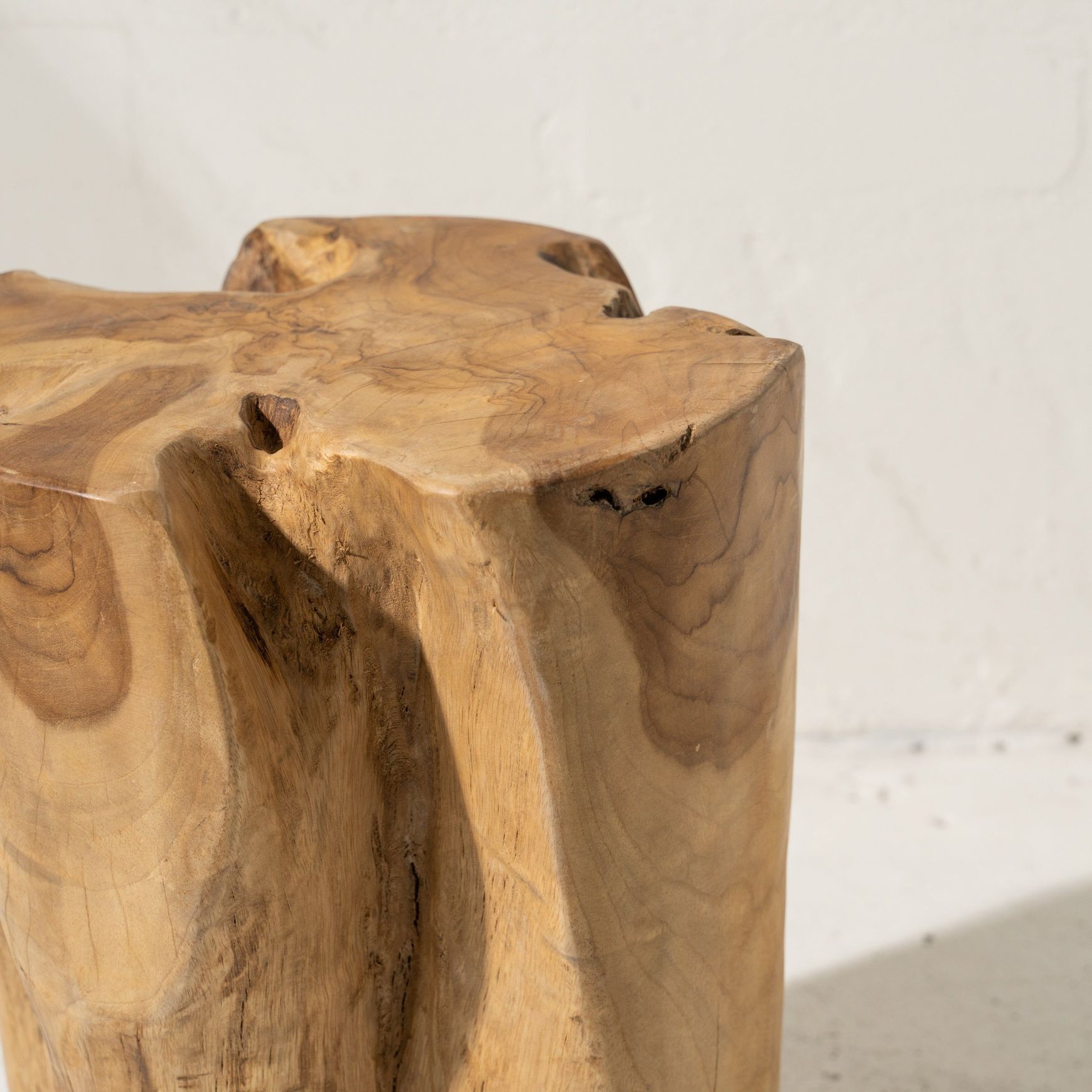 Alin Tree Stump Stool