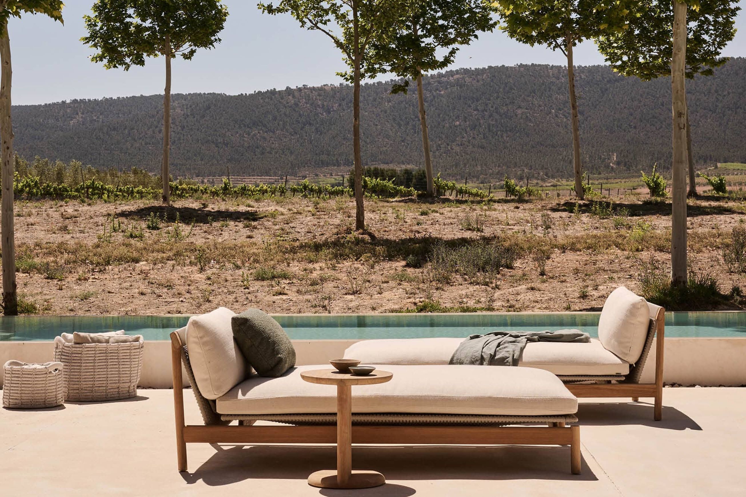 Amanu Daybed