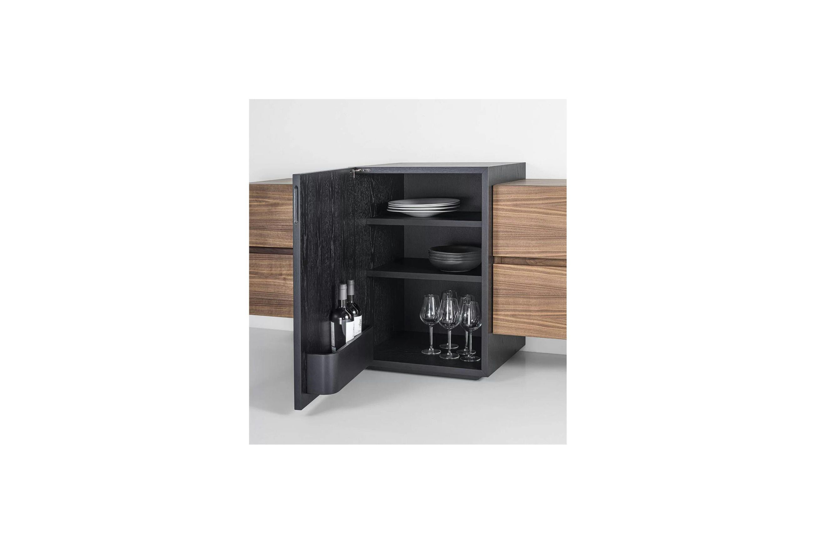 Aparadox Sideboard