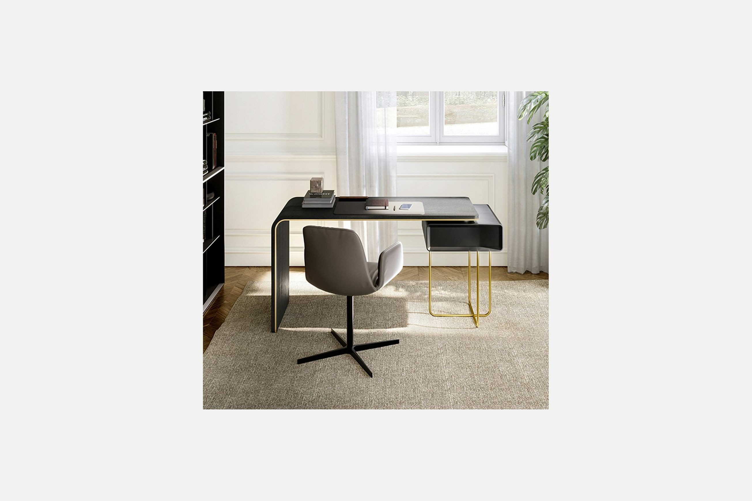 Auri Desk