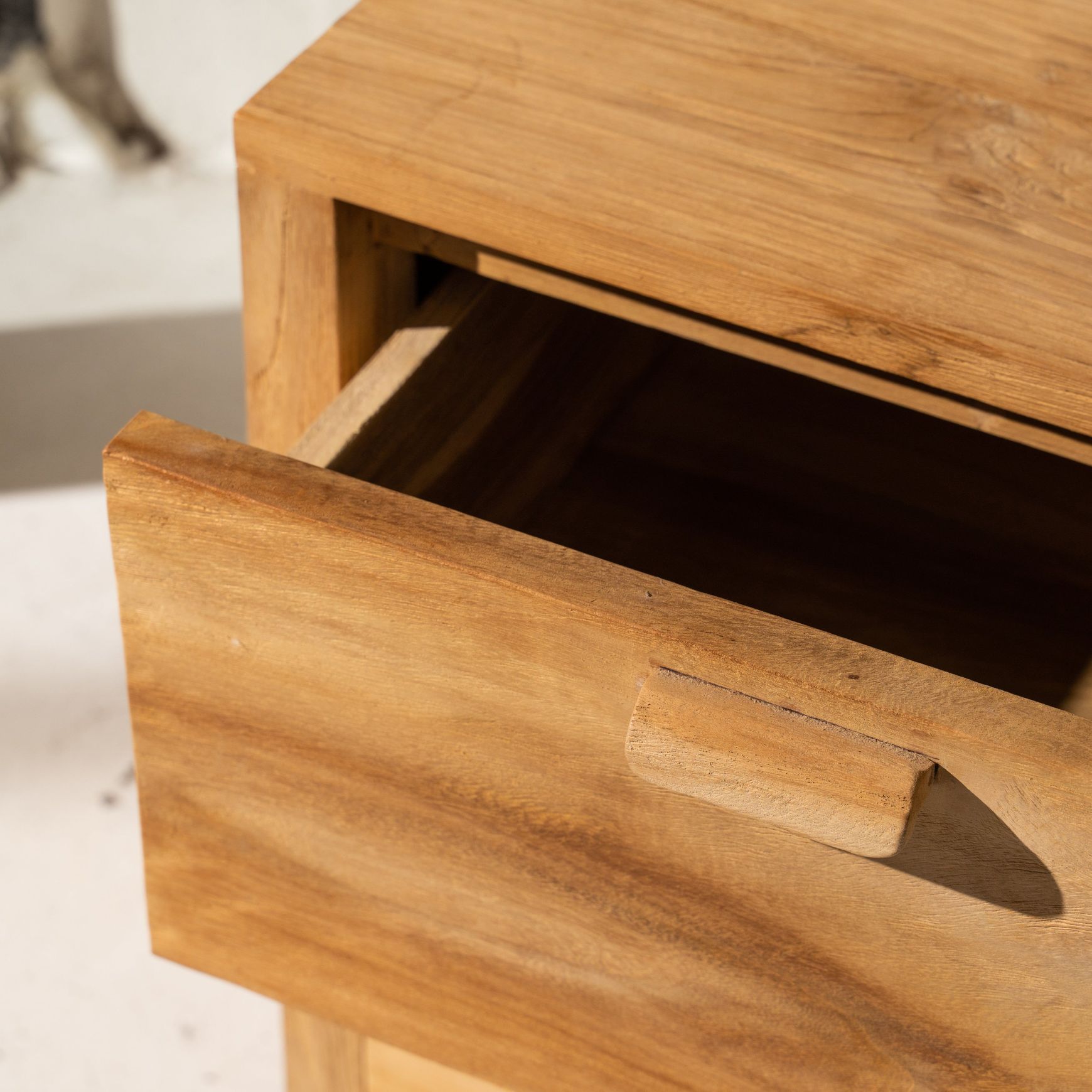 Beti Bedside Table