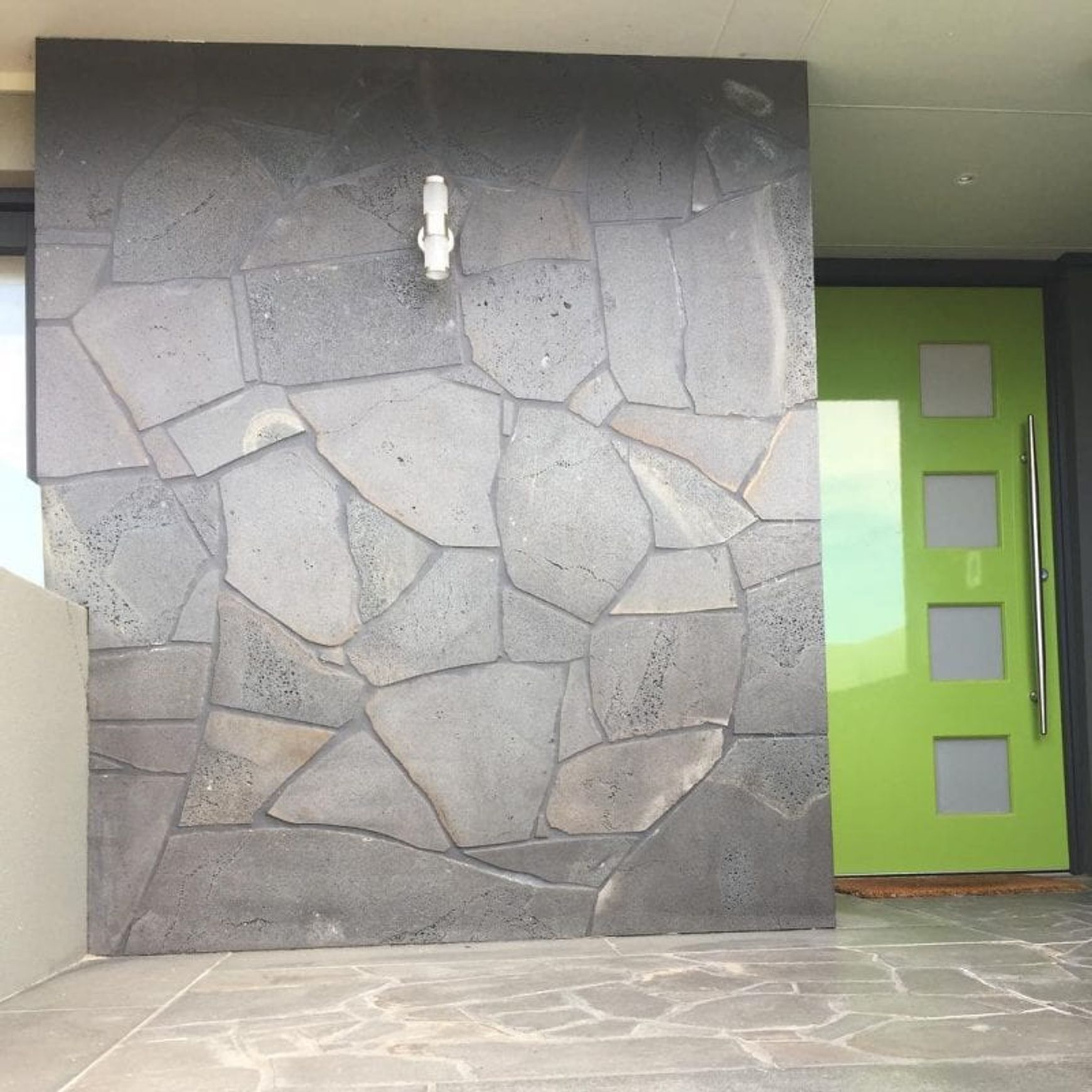 Premium Bluestone Crazy Paving