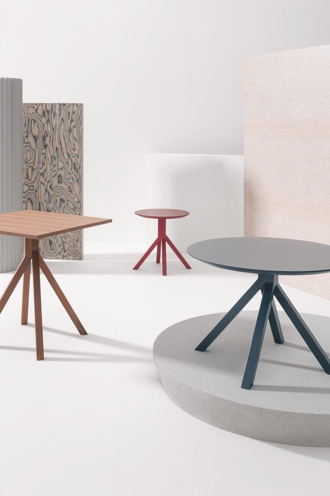 Grapevine Table