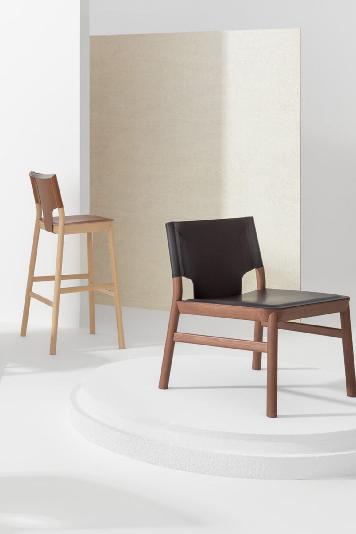 Marimba Stool with Backrest