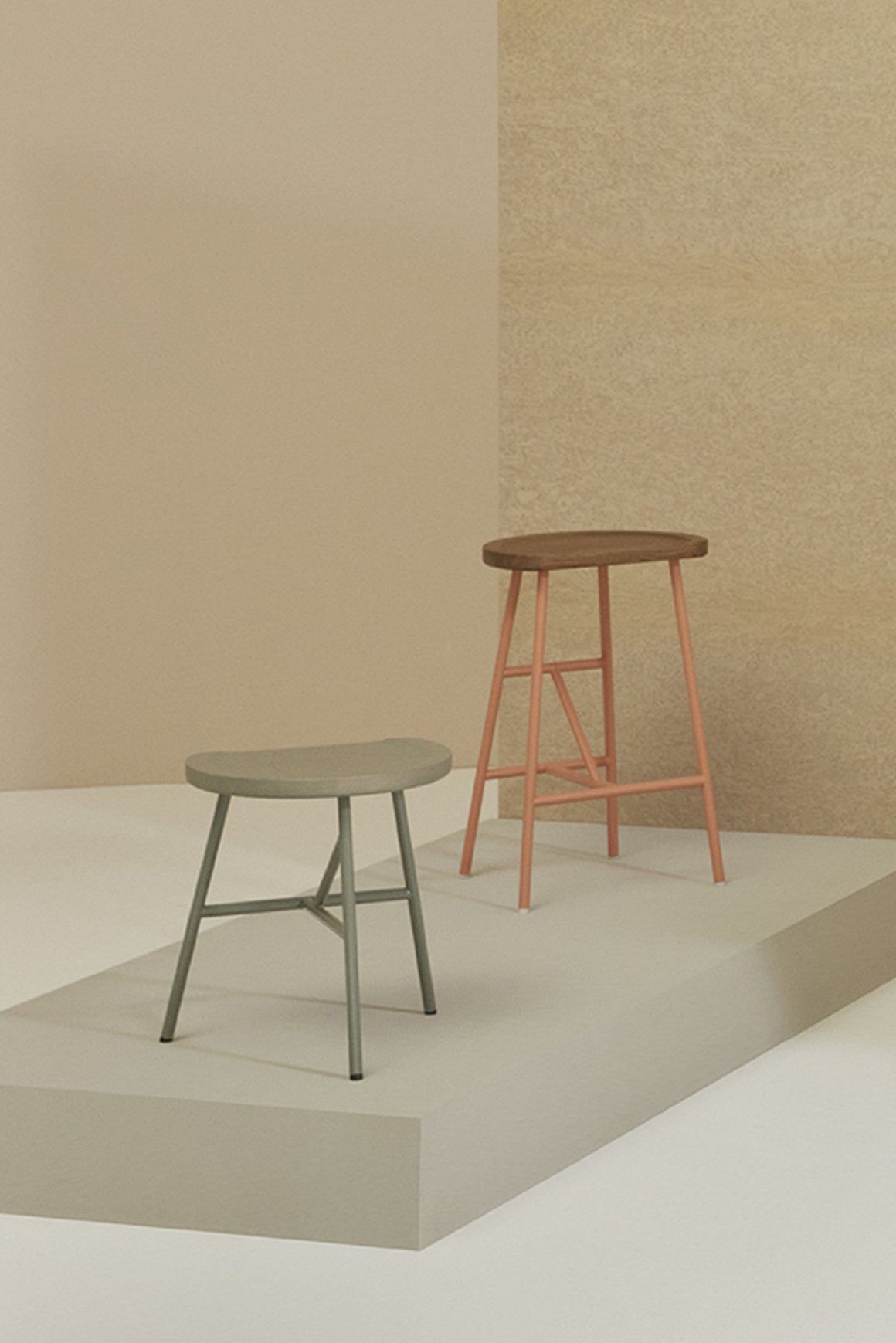 Puccio Wooden Stool