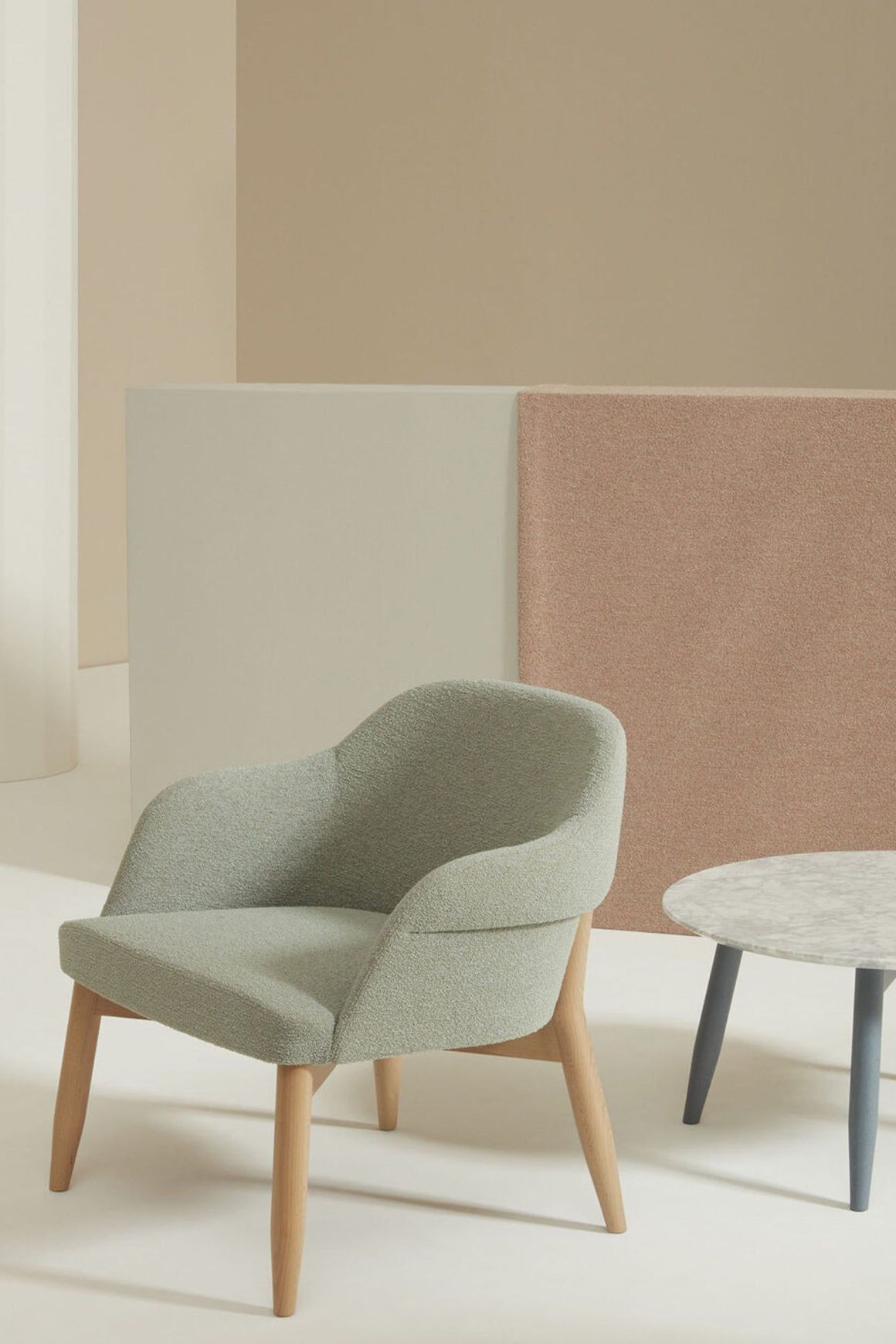 Spy Lounge Chair