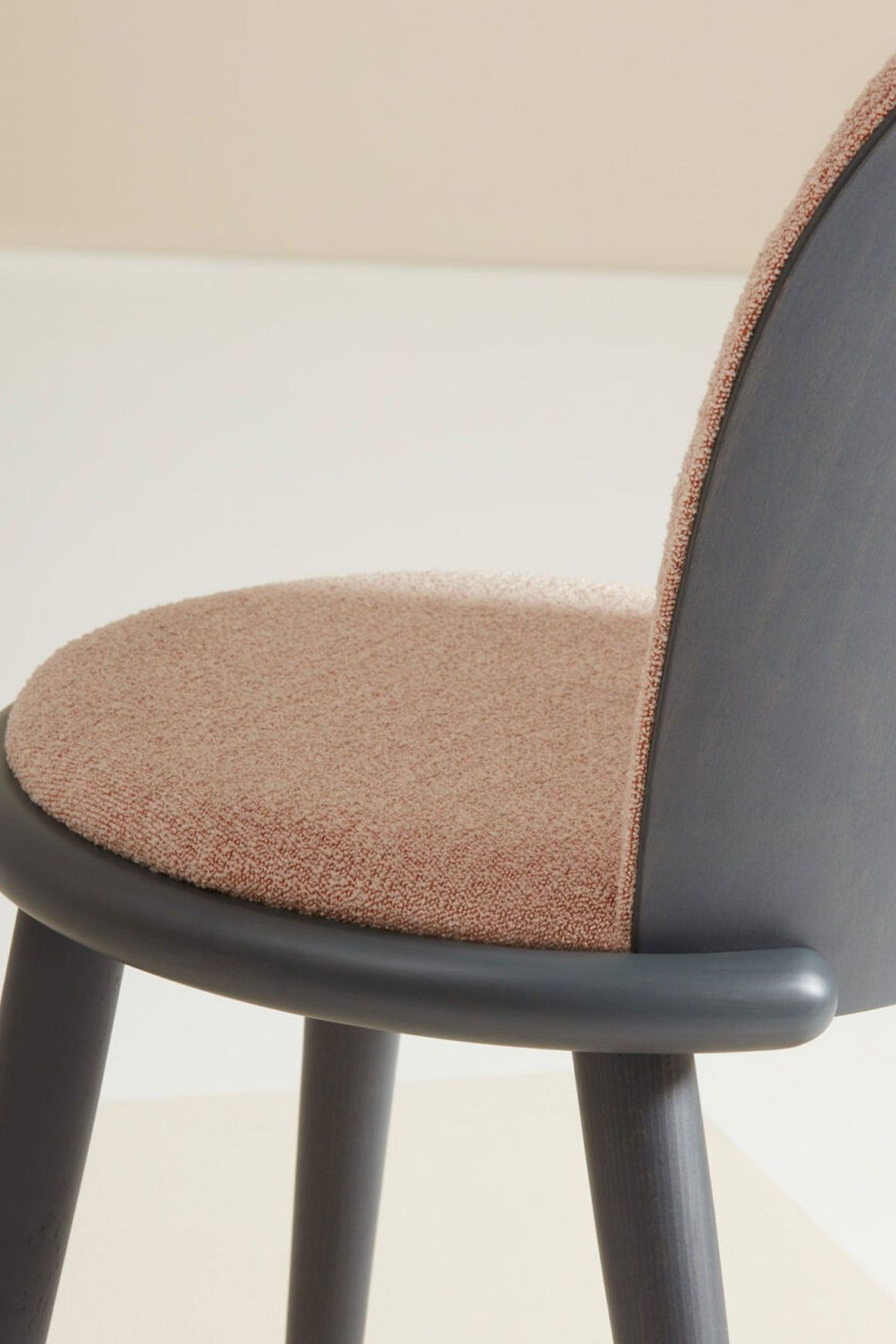 Veretta Chair