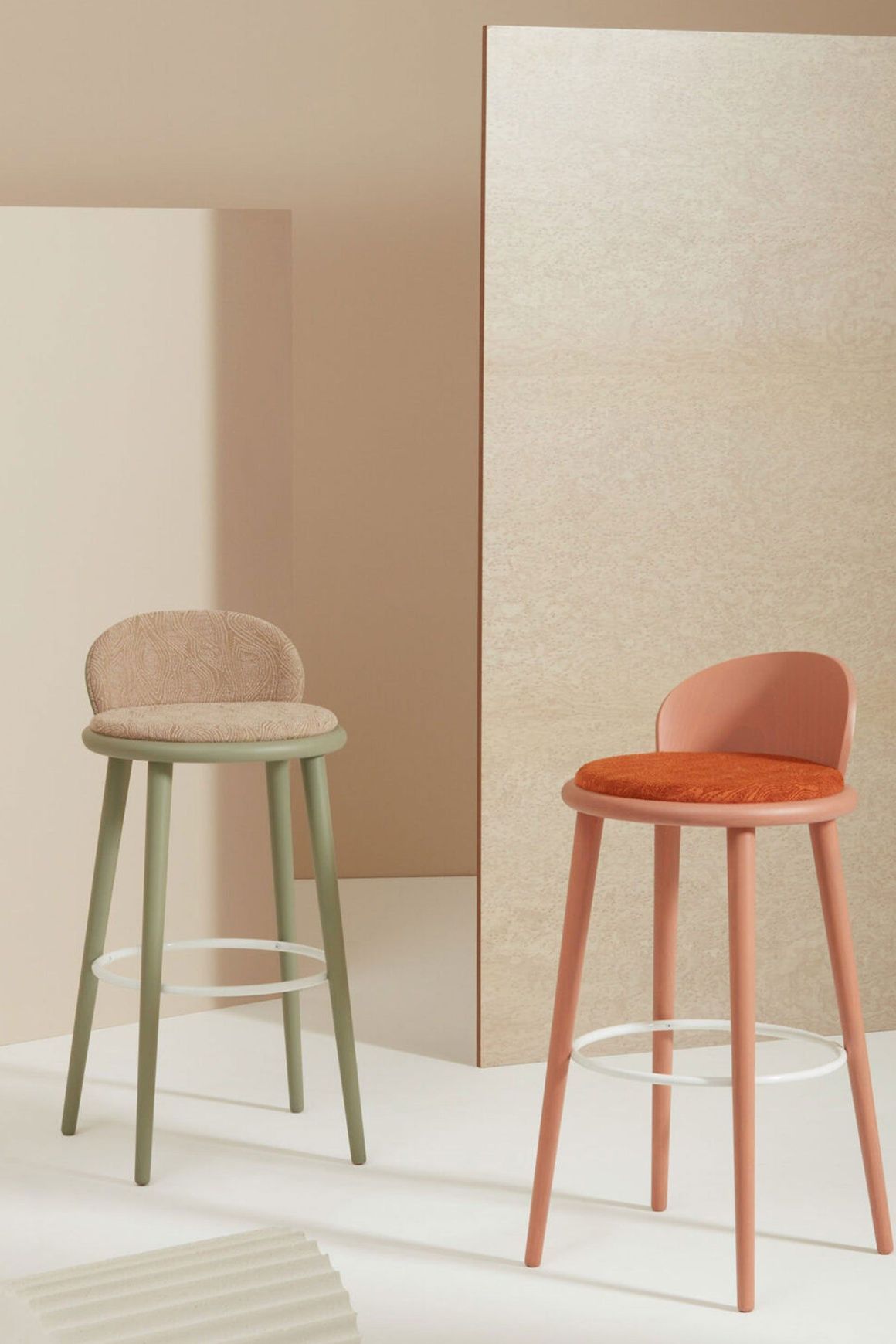 Veretta Stool