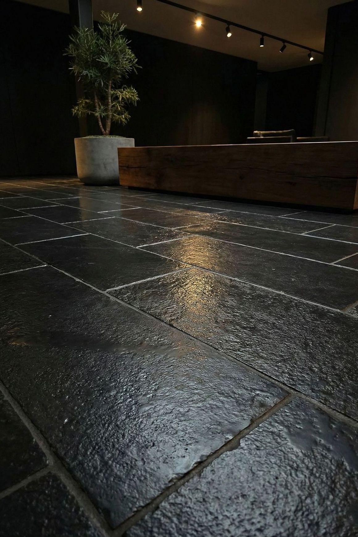 Chateaux Noir Limestone Collection | Stone