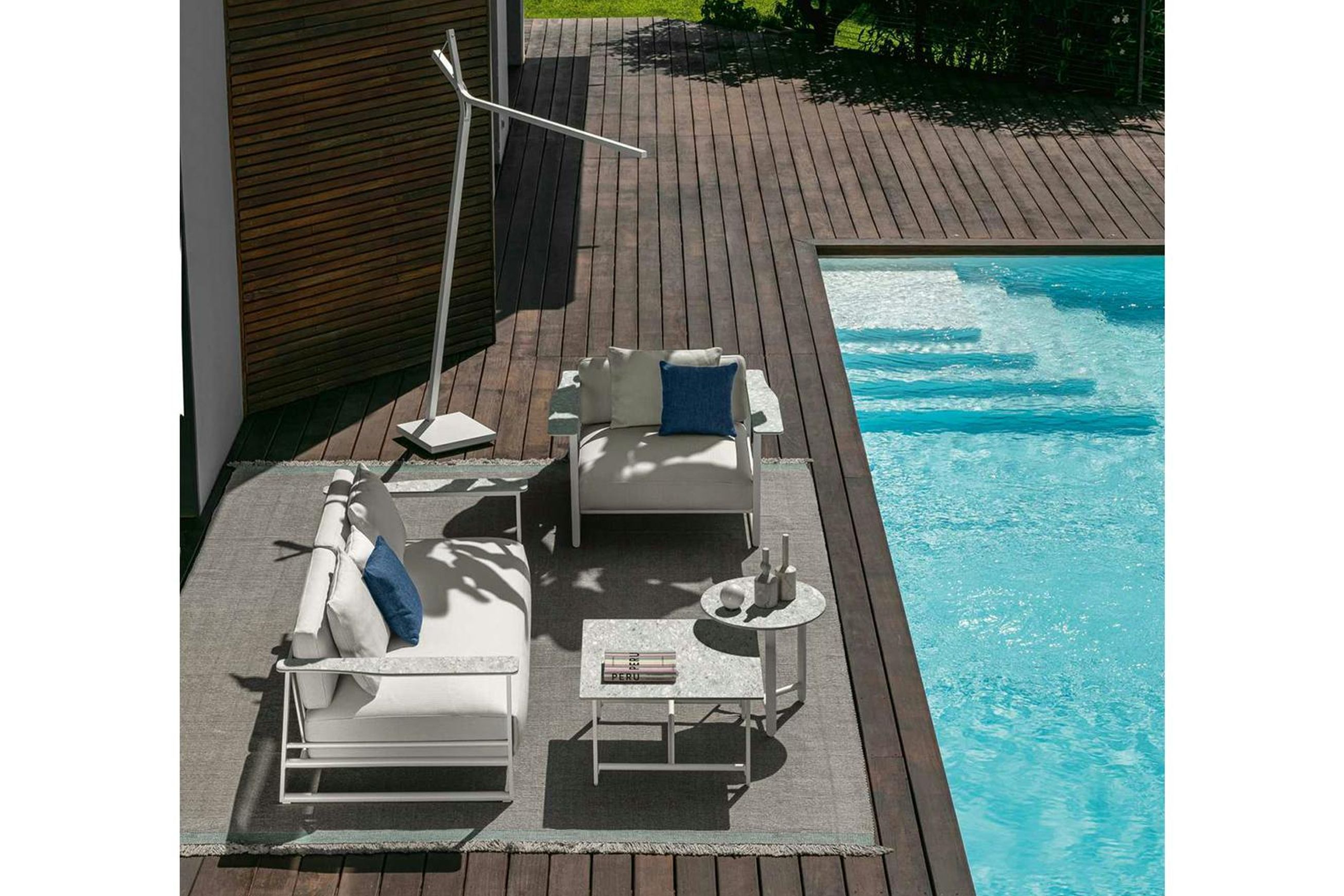 Cleo Arc Outdoor Lamp