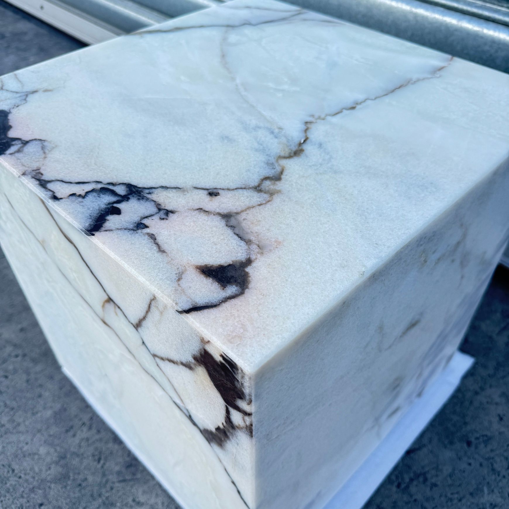 Cube Side Table - Peach Pink Rose Marble