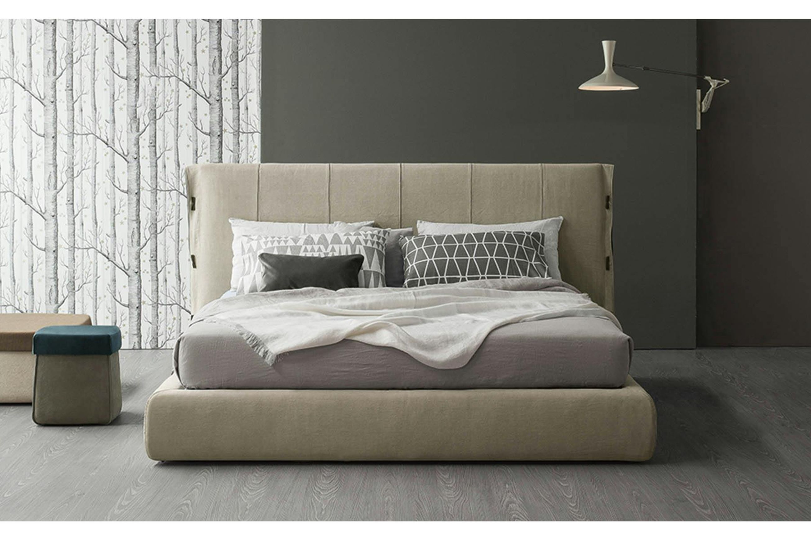 Cuff Bed