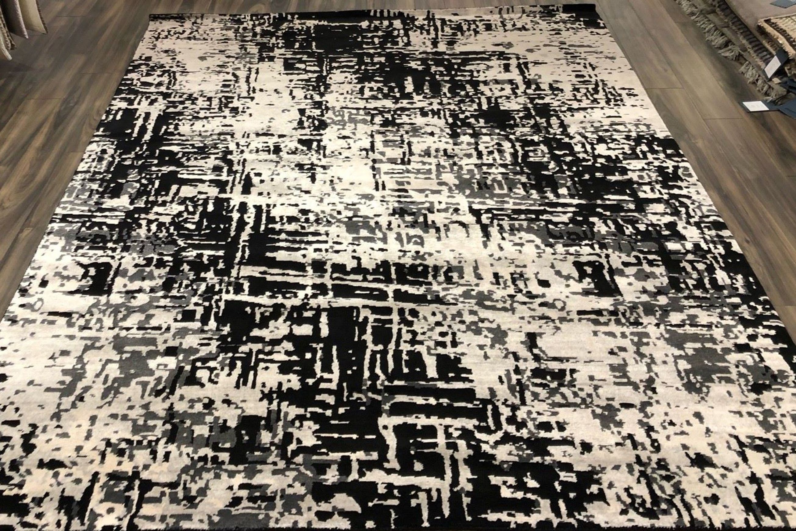 Hatched Black l Handknotted Rugs