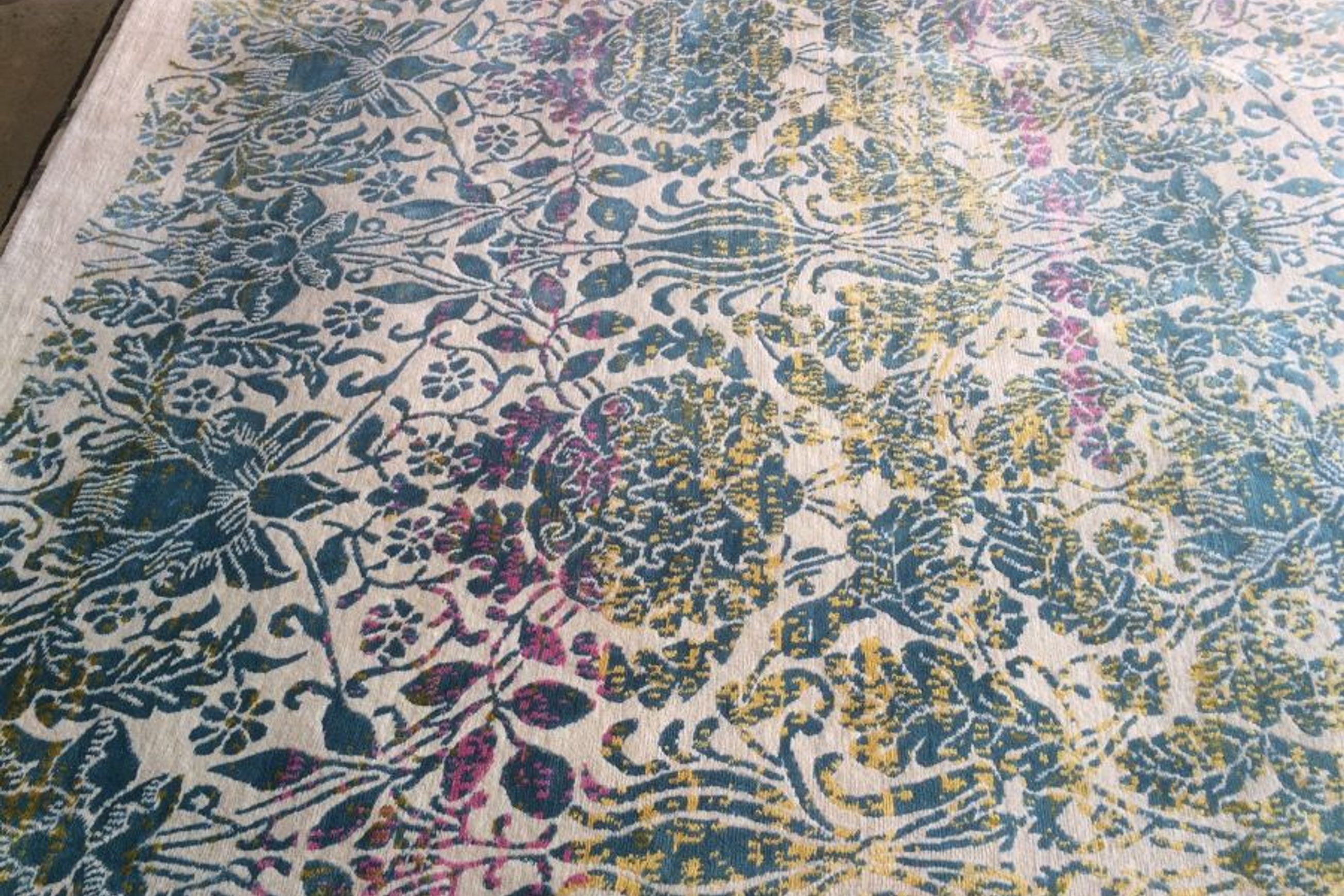 Majesty l Handknotted Rugs