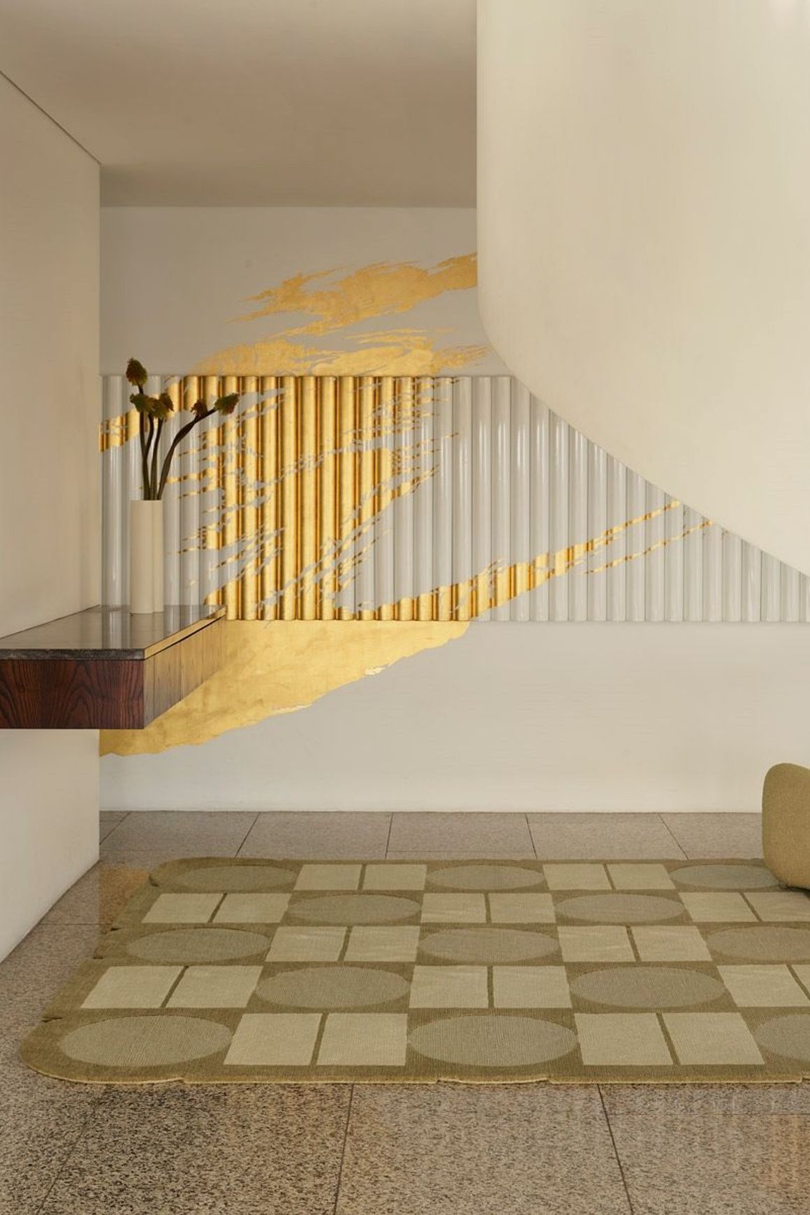 Vivo l Handknotted Rugs