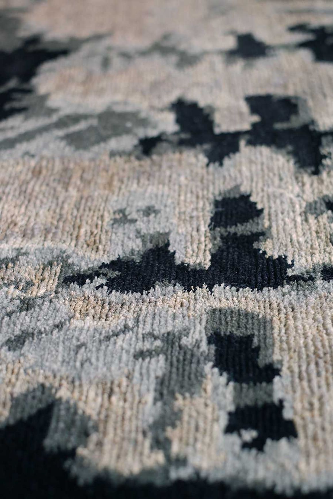 Etched l Handknotted Rugs