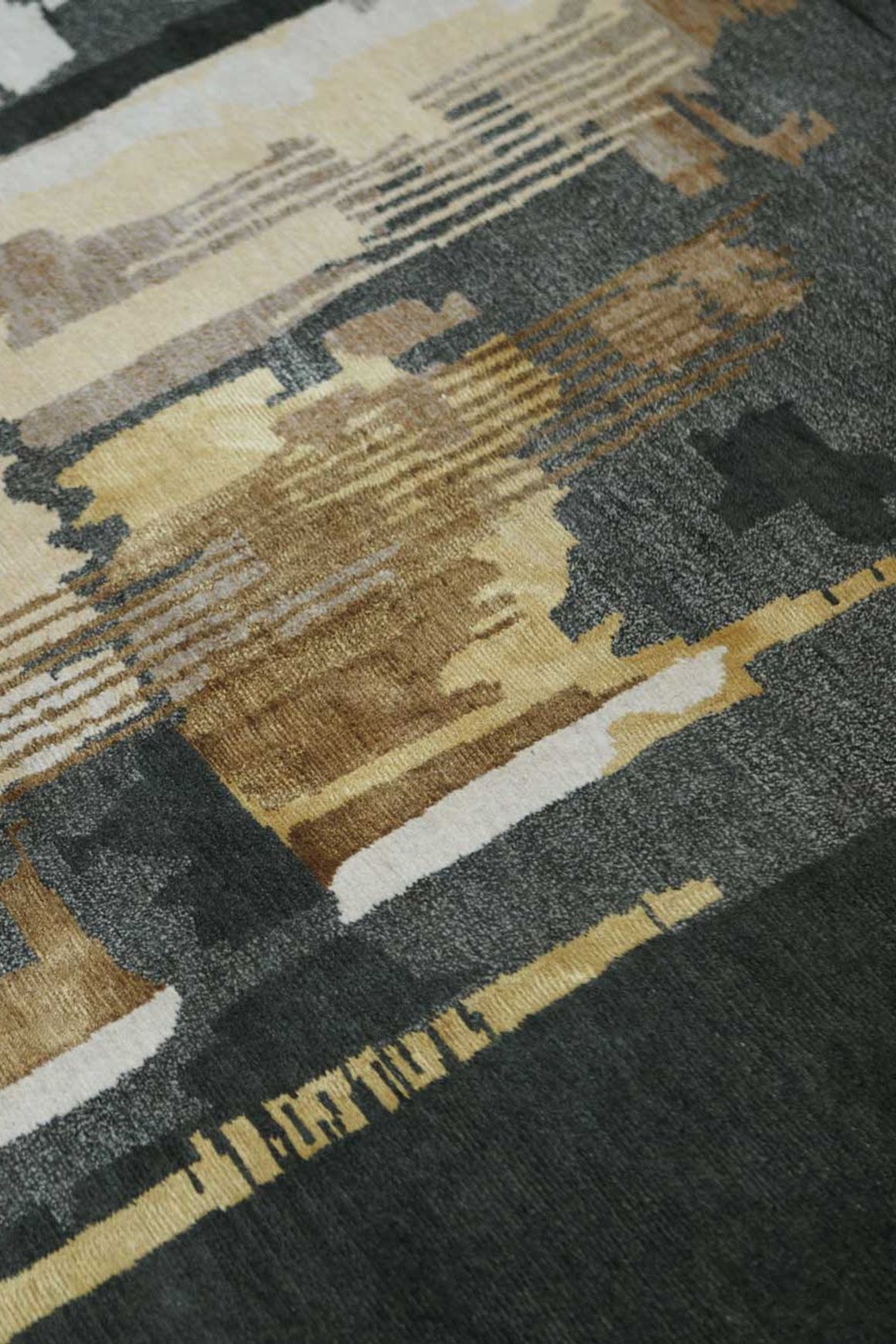 Unearthed l Handknotted Rugs