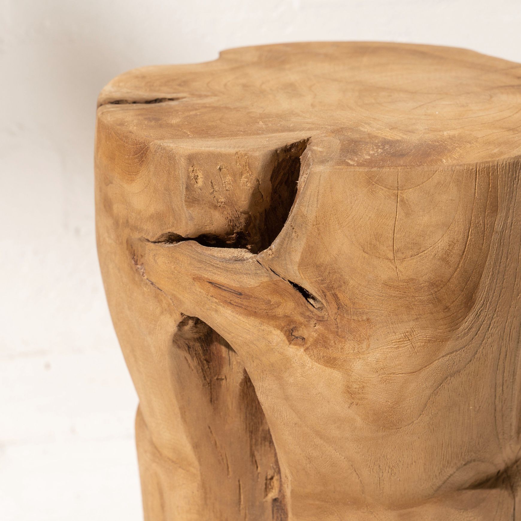 Devi Hourglass Tree Stump Stool