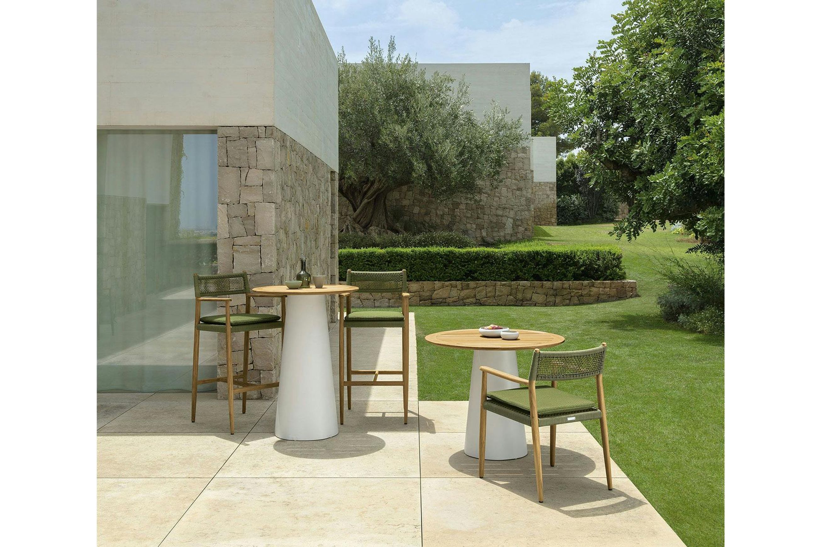 Dolcevita Outdoor Bar Table