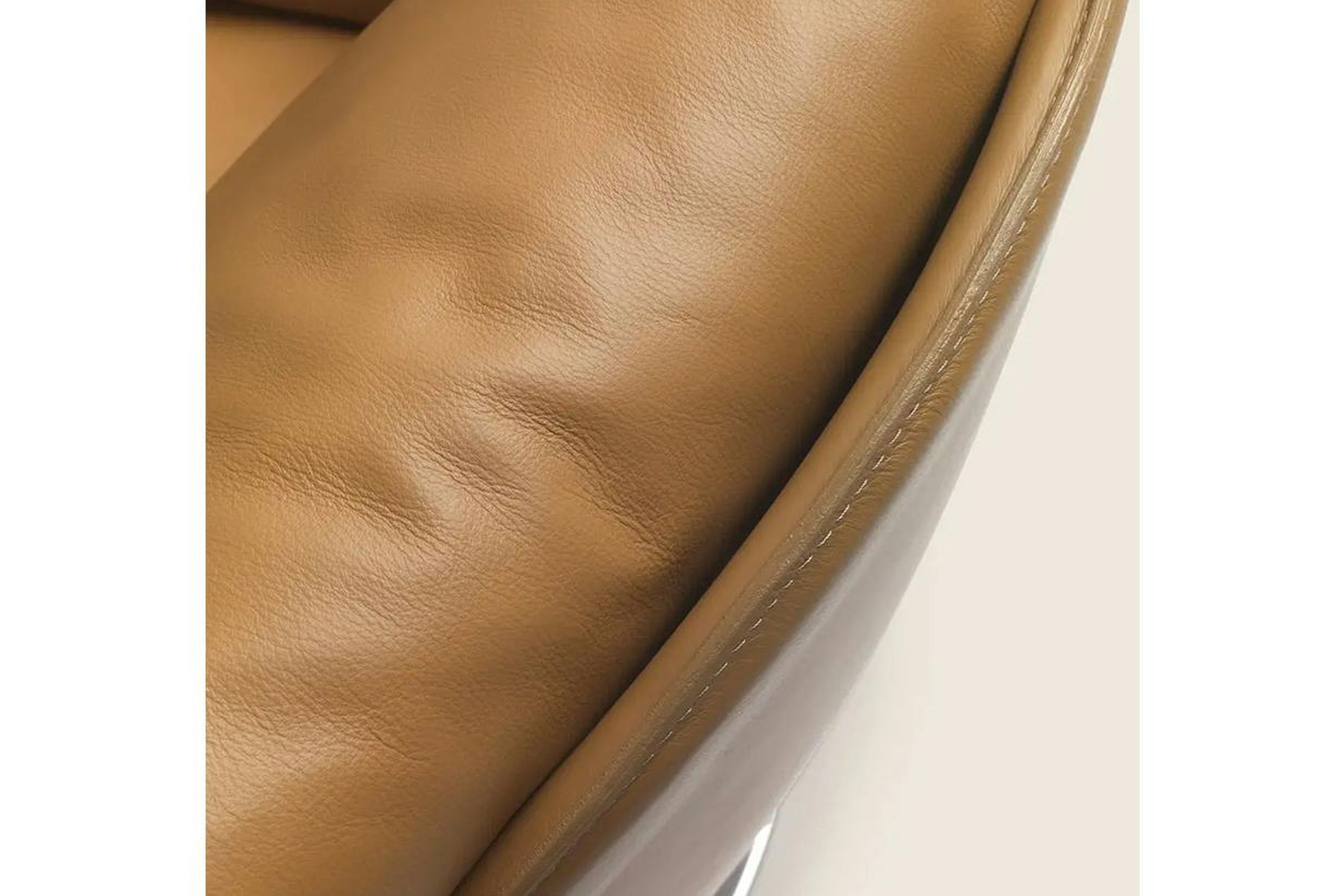 Eri Swivel Armchair By Flexform