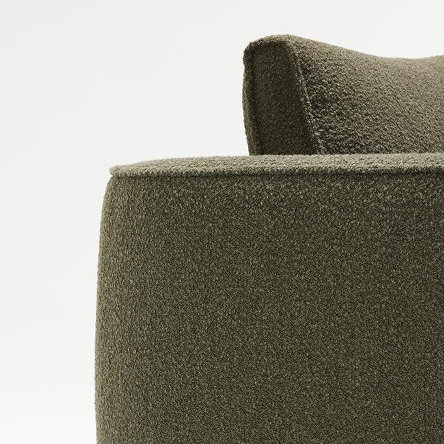 Erskine Lounge Chair