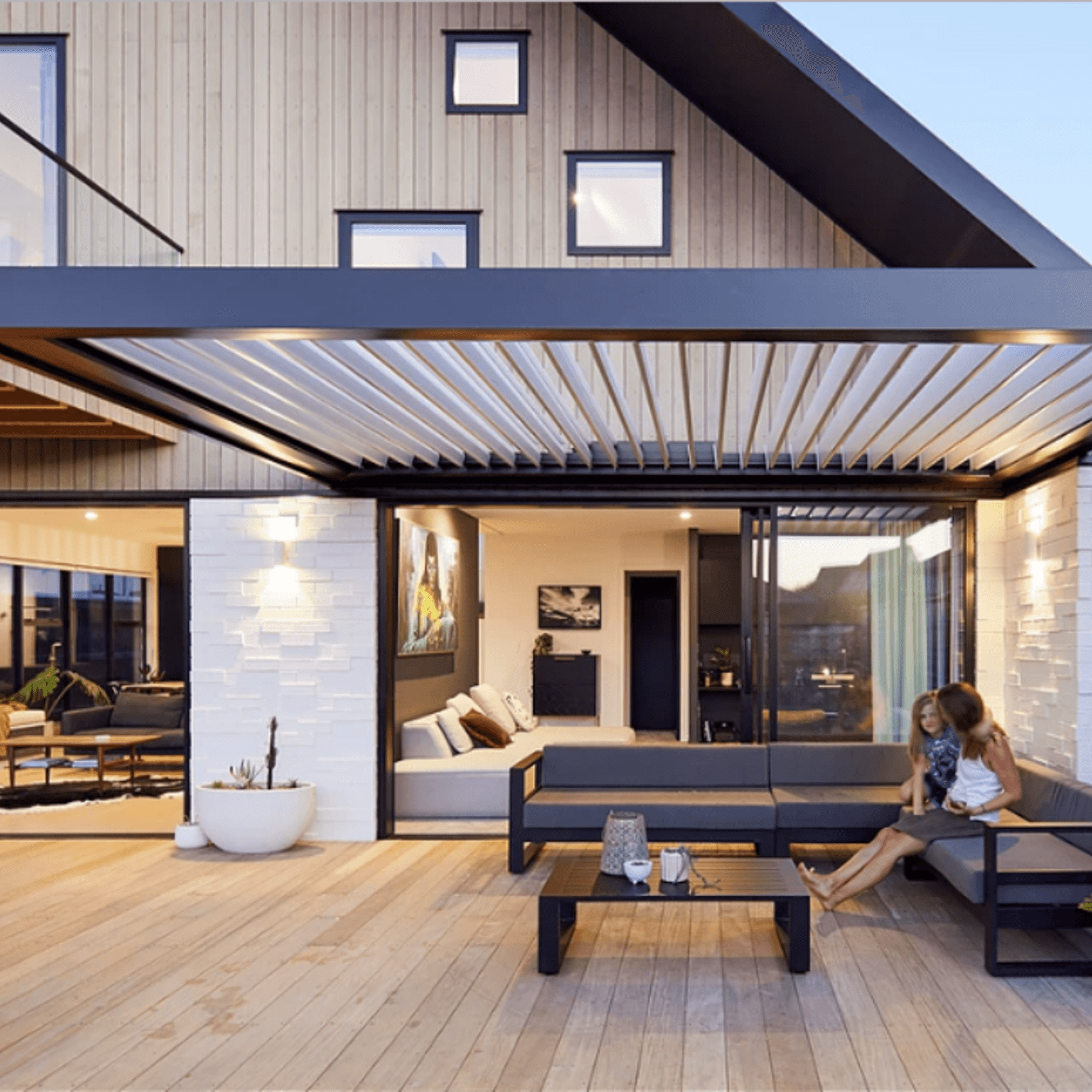 The Louvretec Outdoor Room