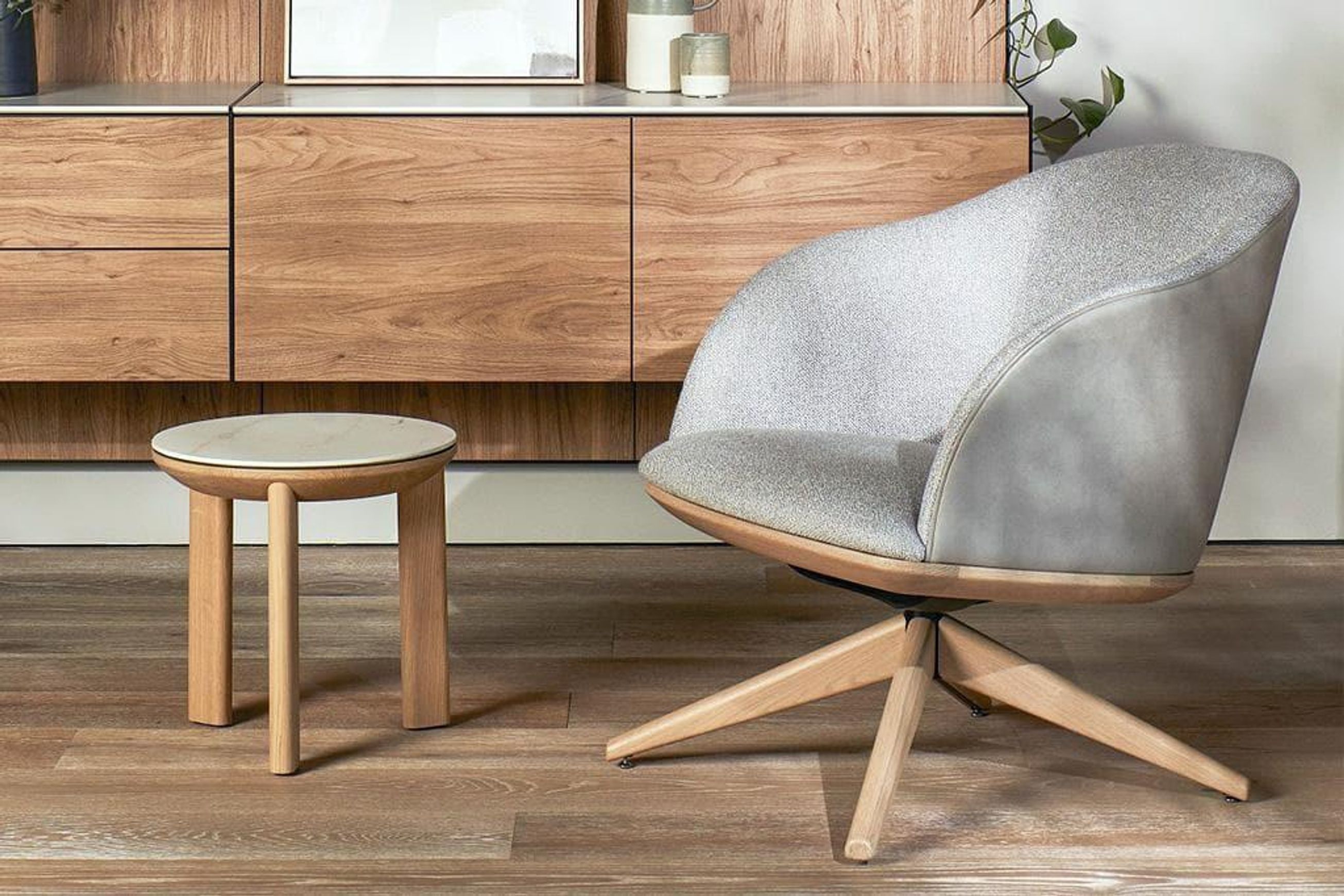 Glenaire Low Back Swivel Chair