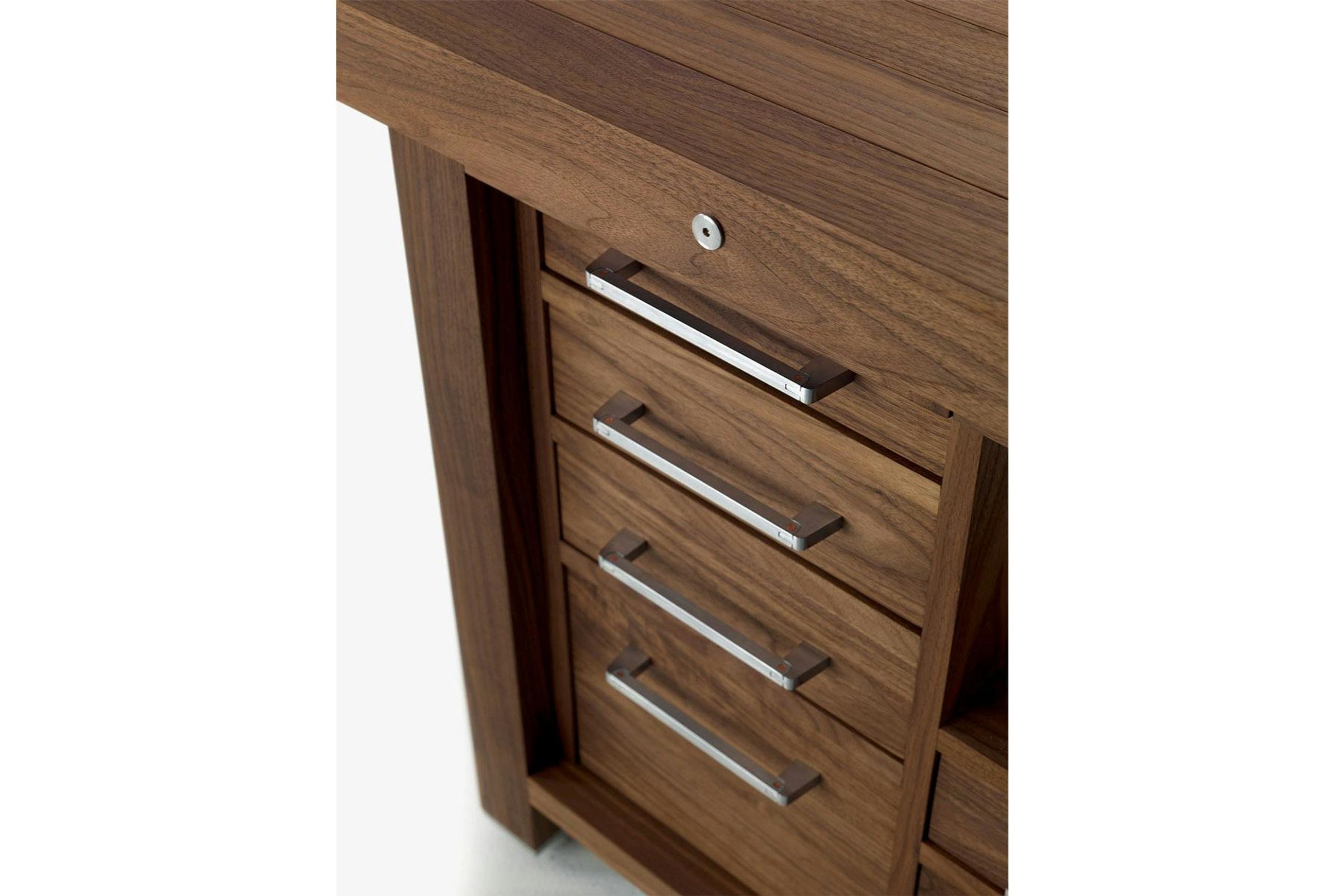 Coblenza Utility Kitchen Table