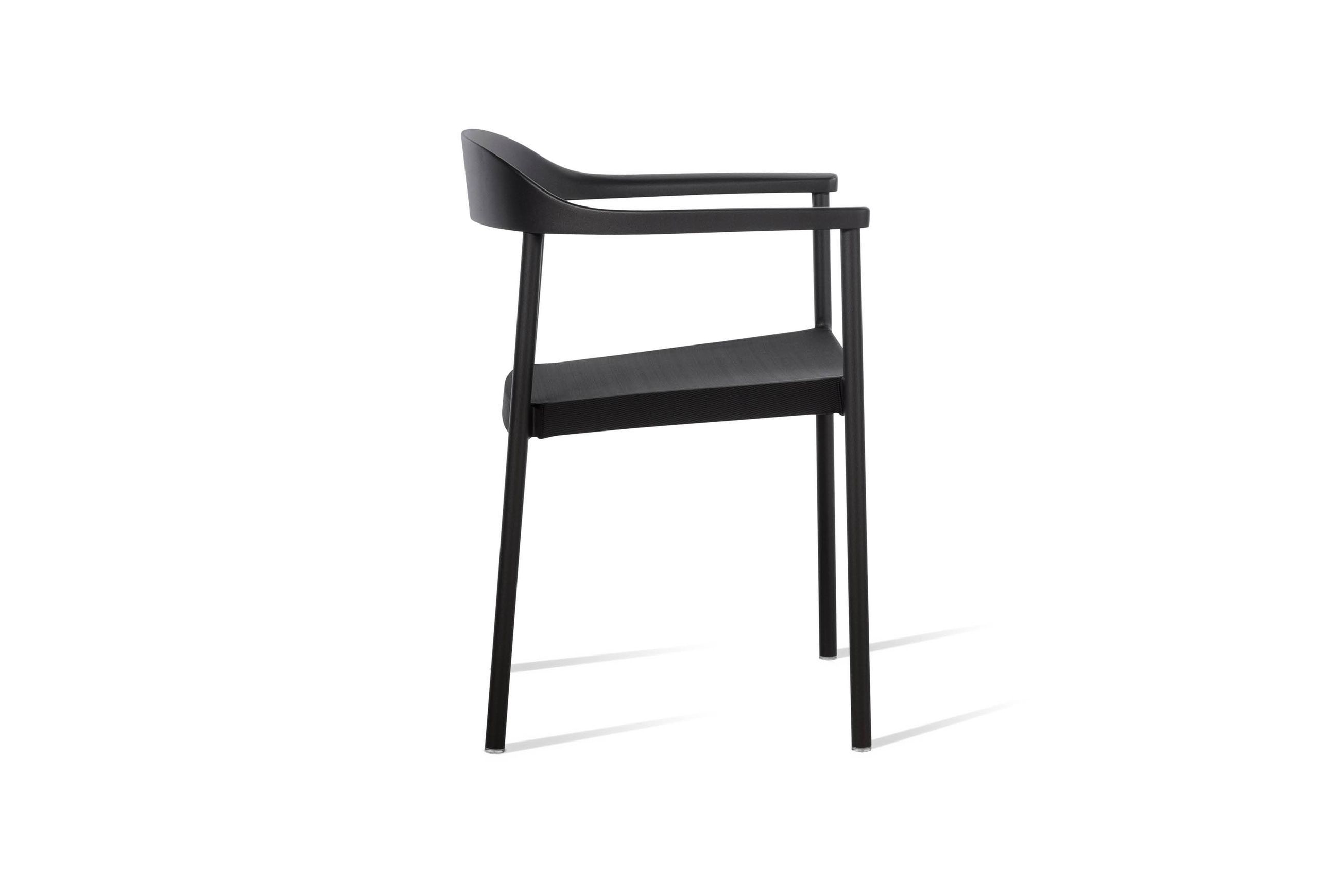 Illum | Arm Chair