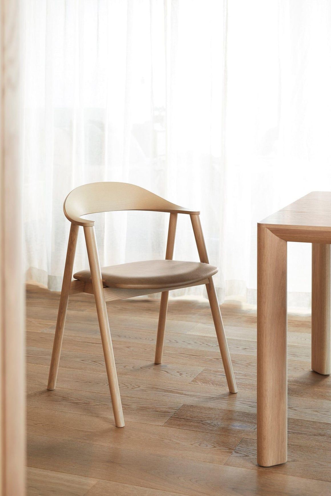 Karm Chair