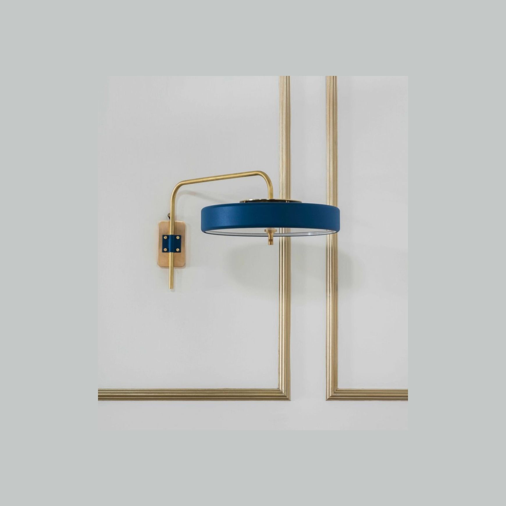 Revolve Wall Light