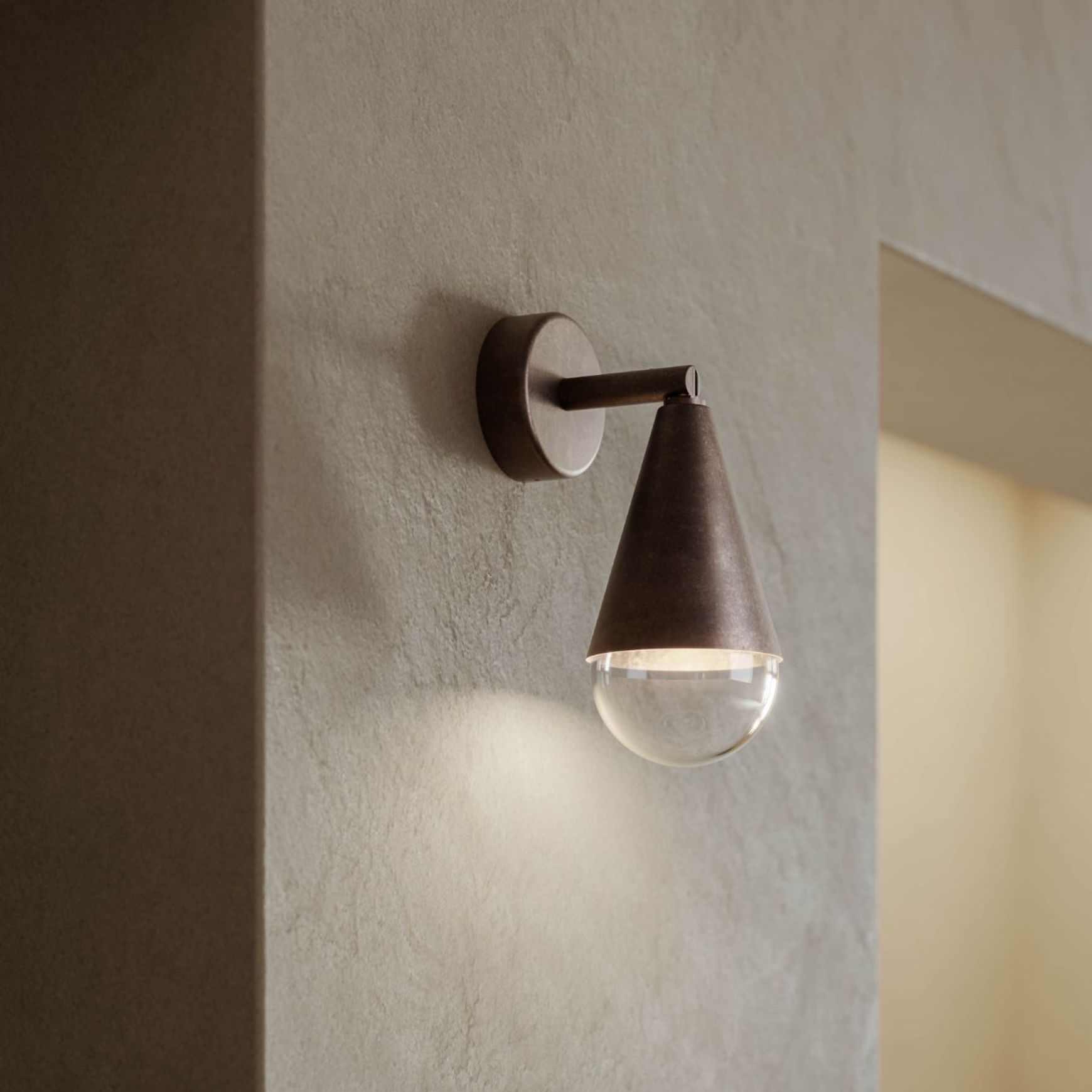 Dew Wall Light