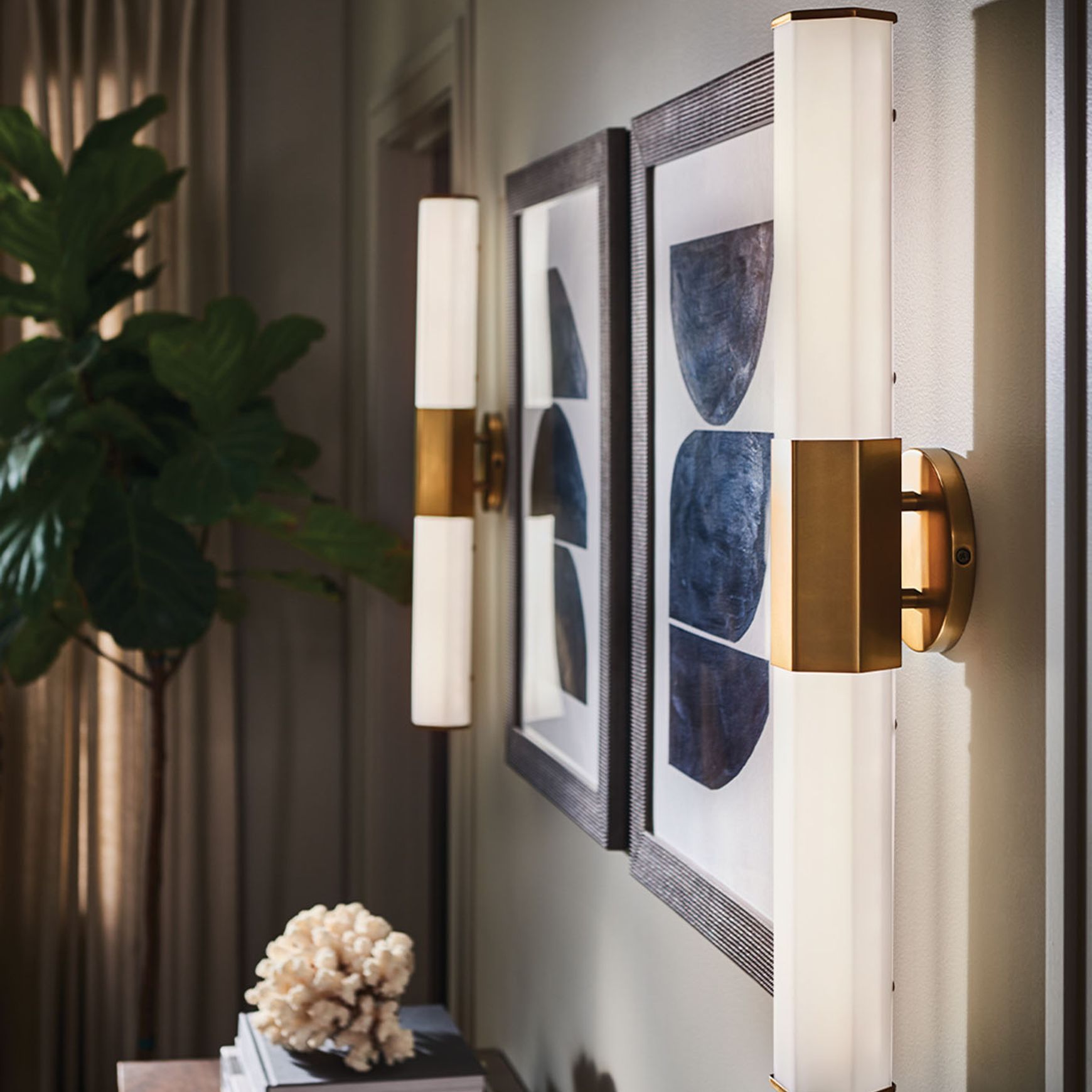 Facet Dual Wall Light